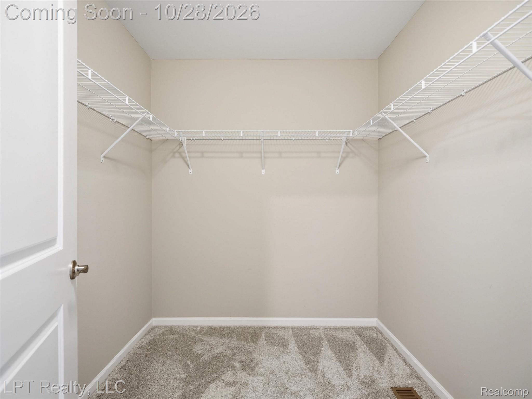 9925 Ridge Run St Property Photo 24