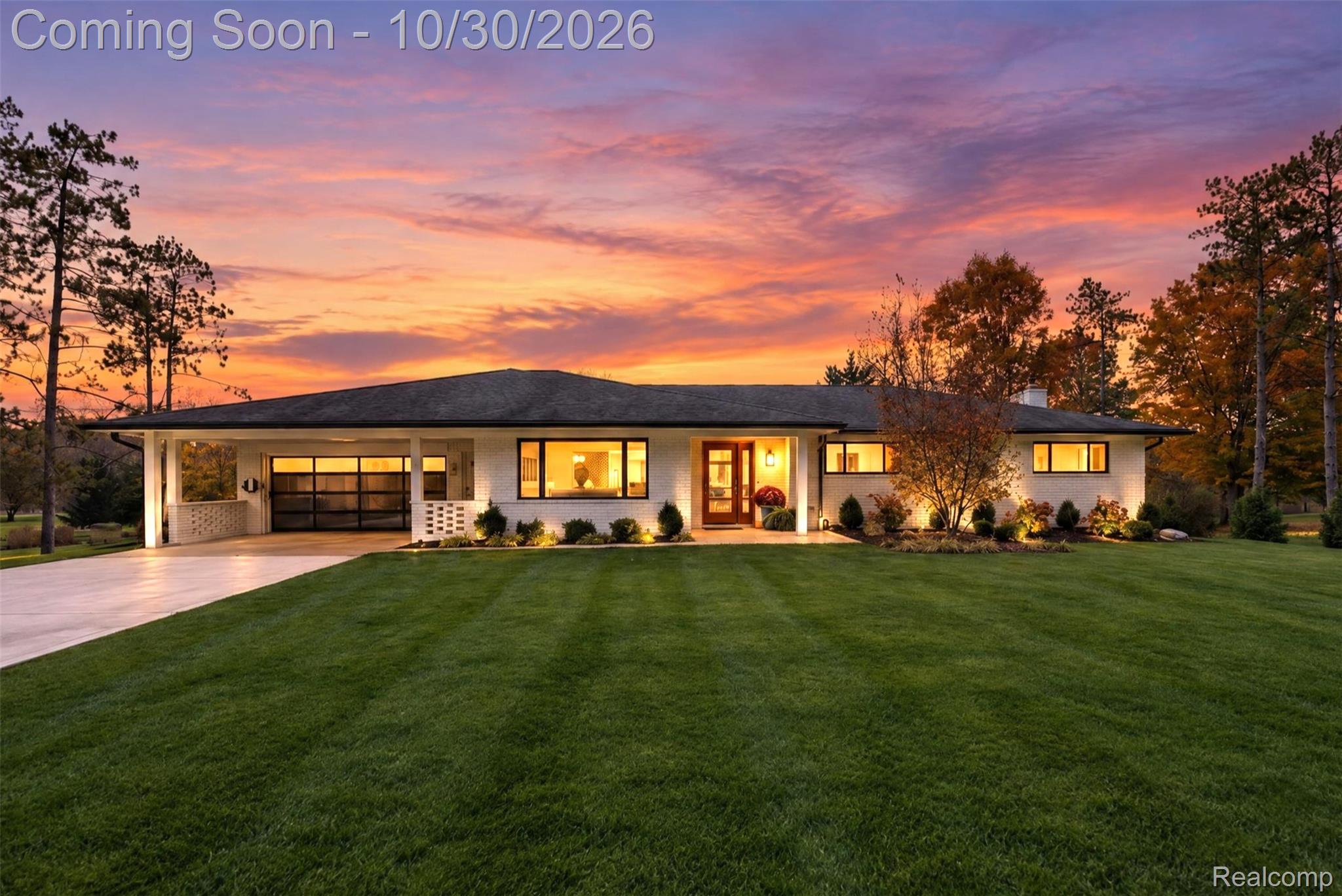 2945 Oakland Oaks Property Photo 1