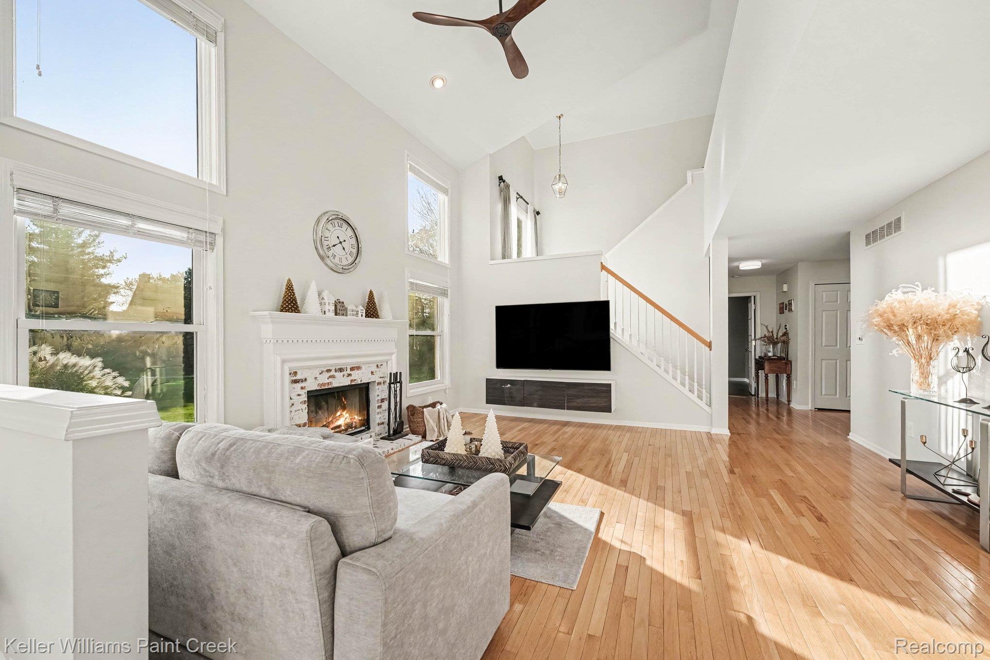 3627 Sunnyside Ct Property Photo 4