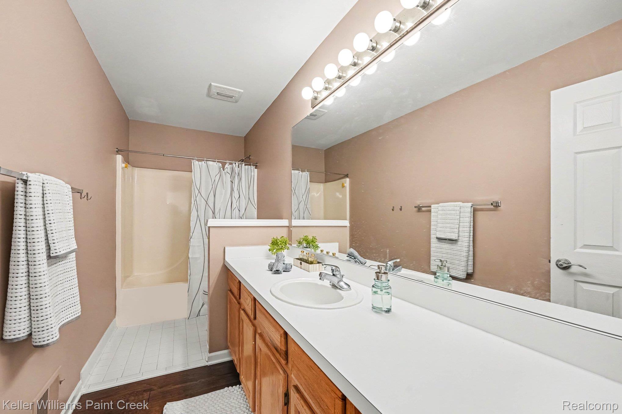 3627 Sunnyside Ct Property Photo 22