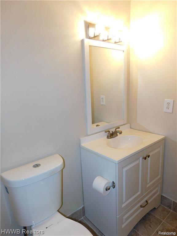 805 Plate St # 210 Property Photo 14