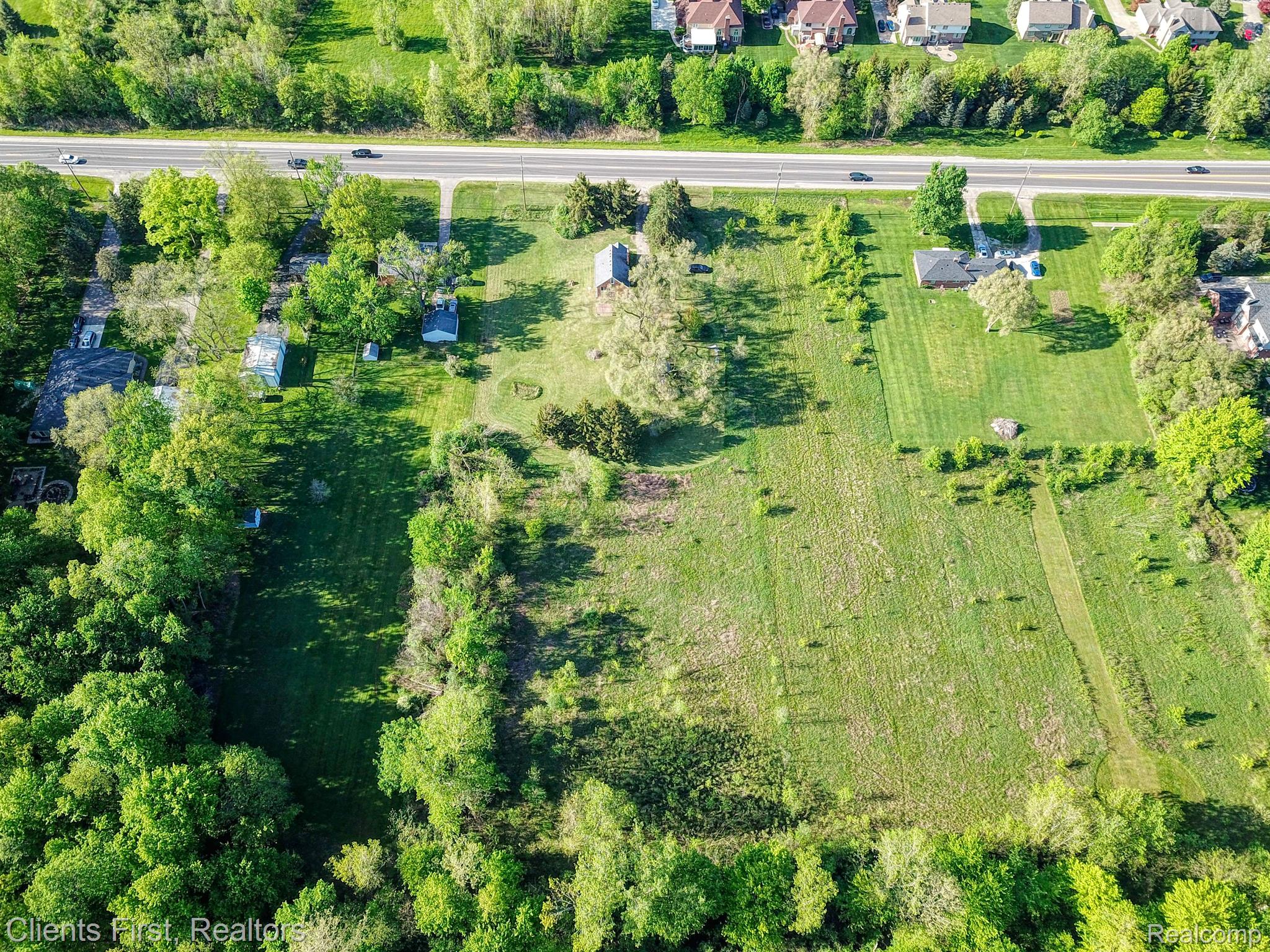 48375 Ford Rd Property Photo 10