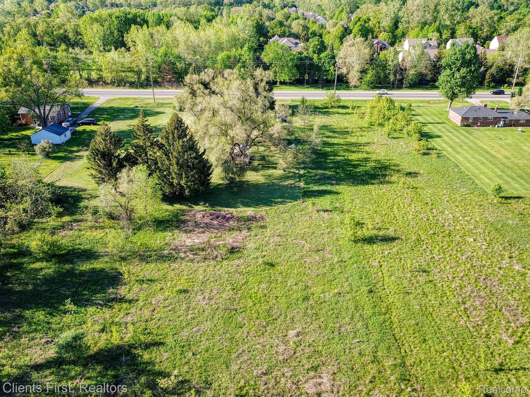 48375 Ford Rd Property Photo 16
