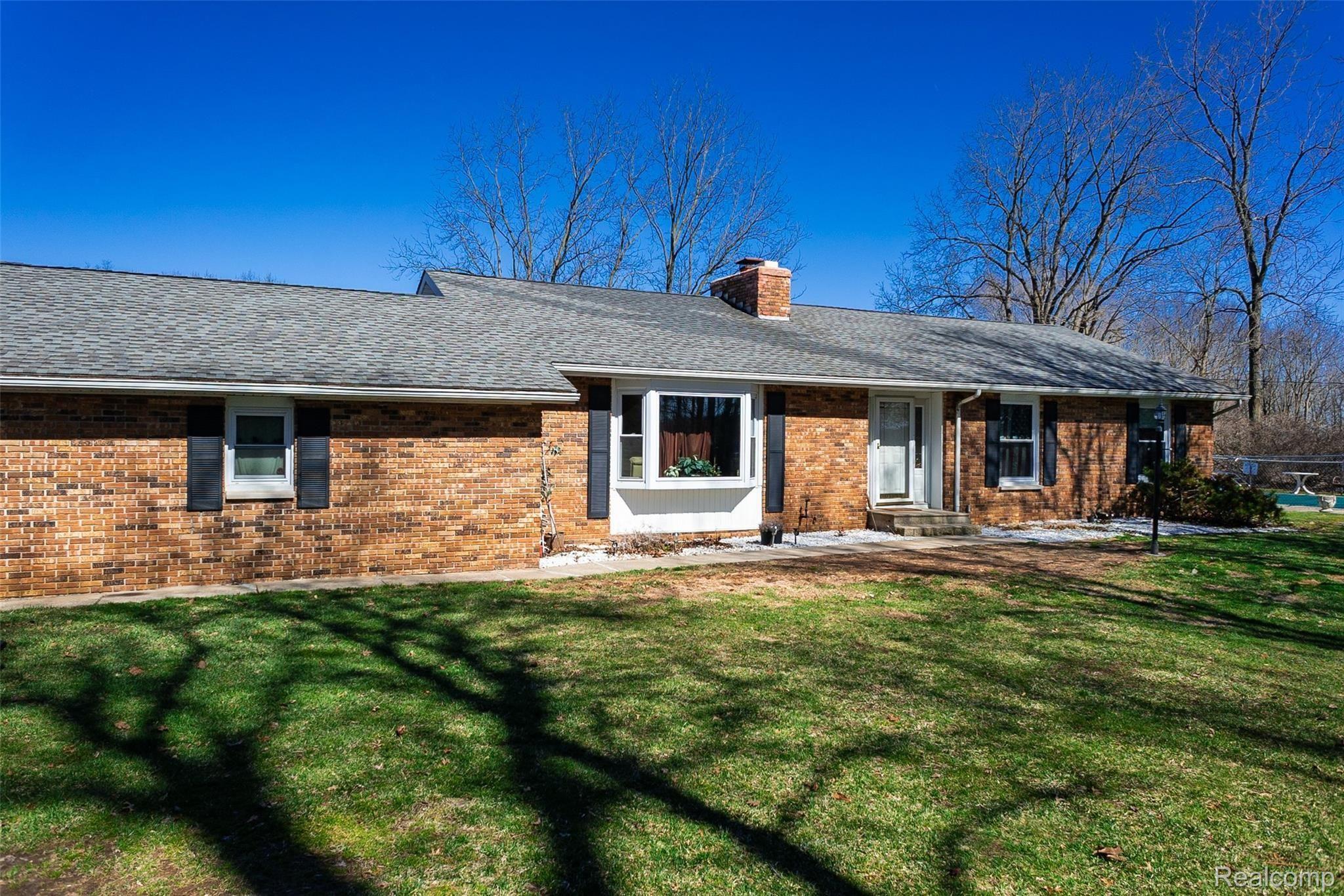 12247 Onondaga Rd Property Photo 1