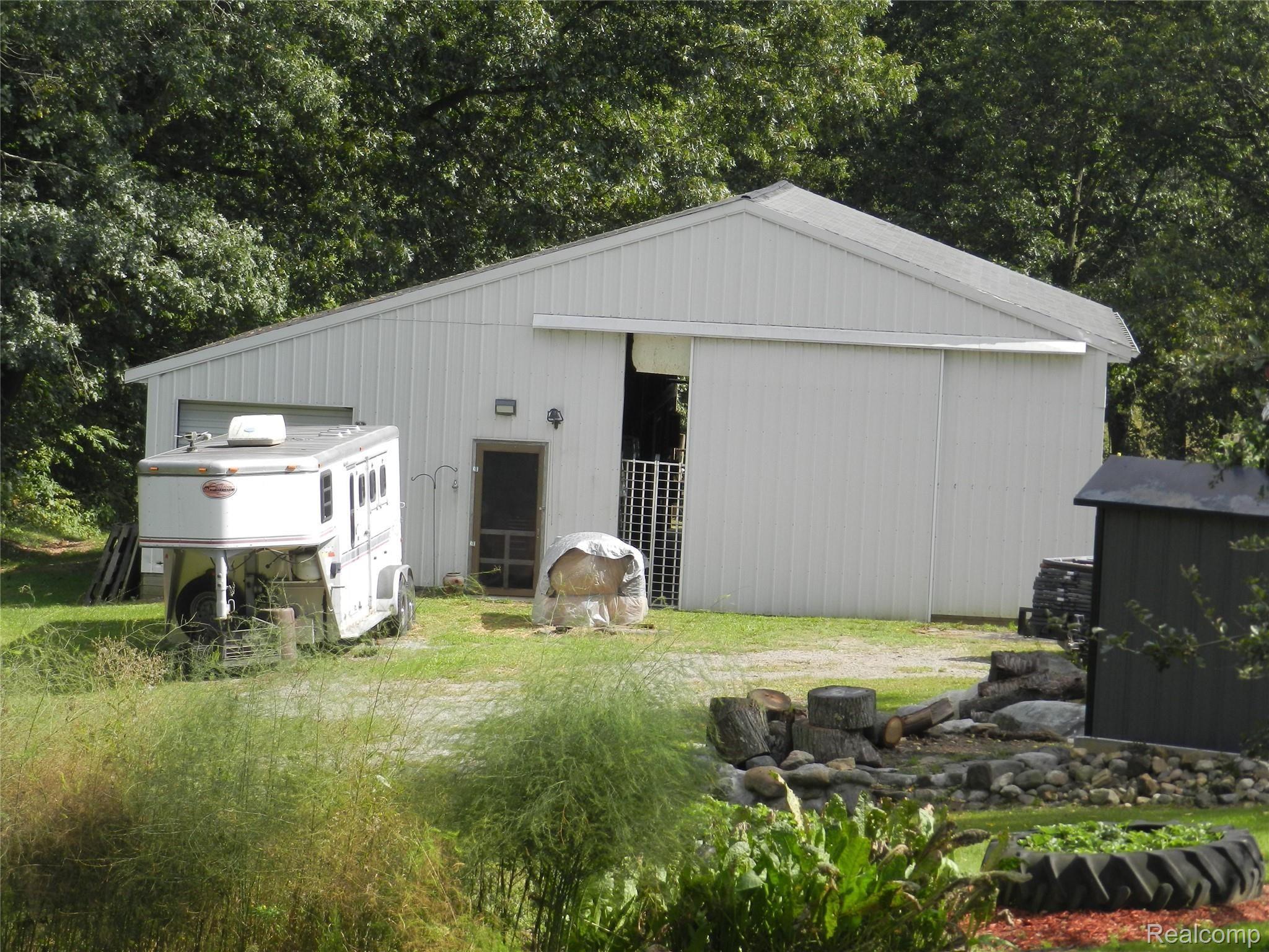 12247 Onondaga Rd Property Photo 48
