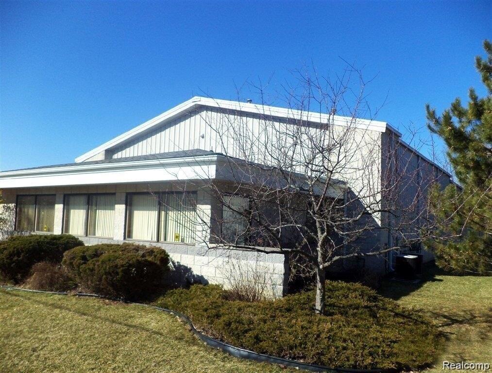 8226 Embury Rd Property Photo 1
