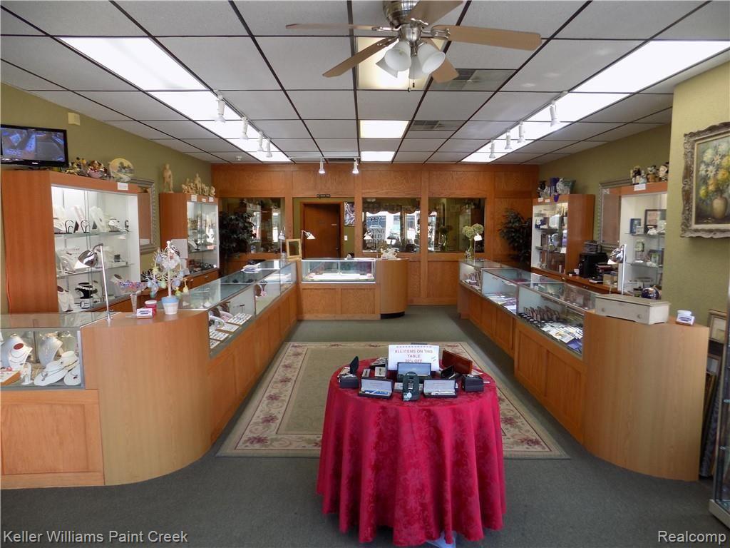 8771 Hall Rd Property Photo 11