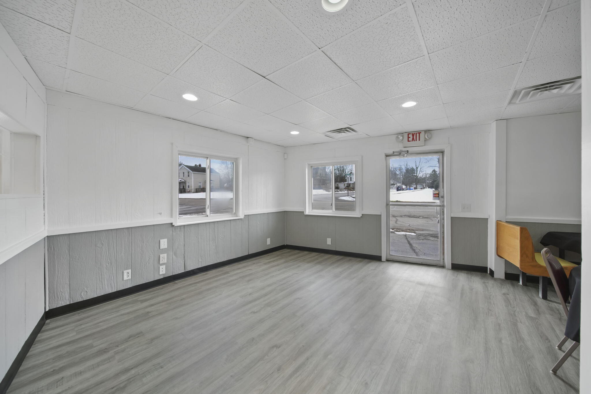 100 Elizabeth Street Property Photo 6