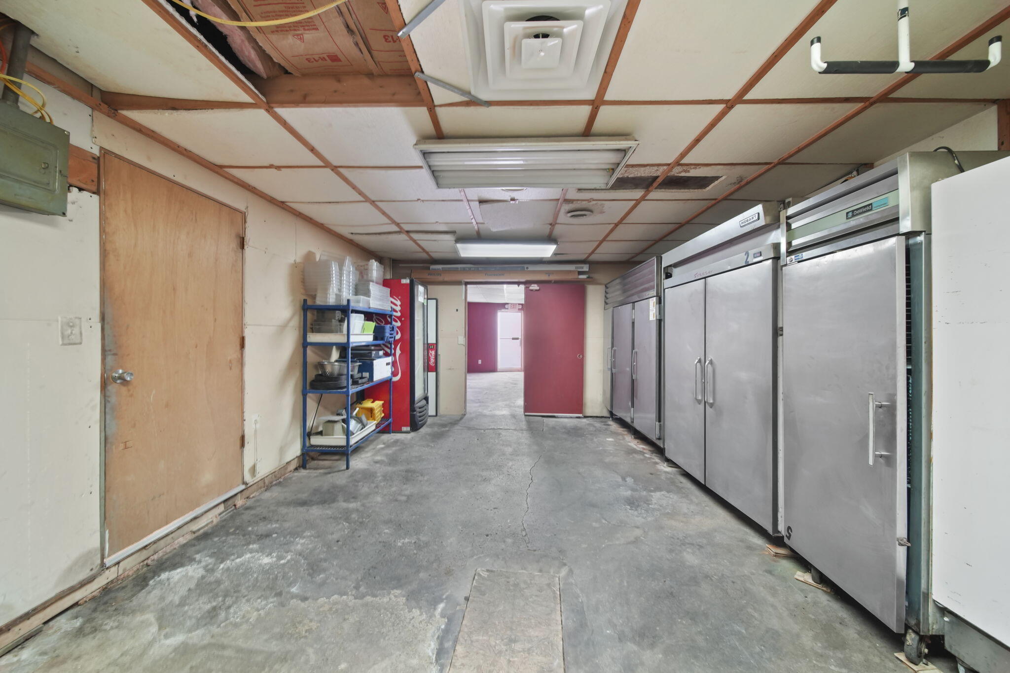 100 Elizabeth Street Property Photo 23