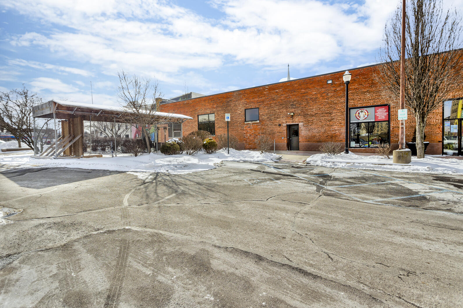 132 W Cortland Street Property Photo 2
