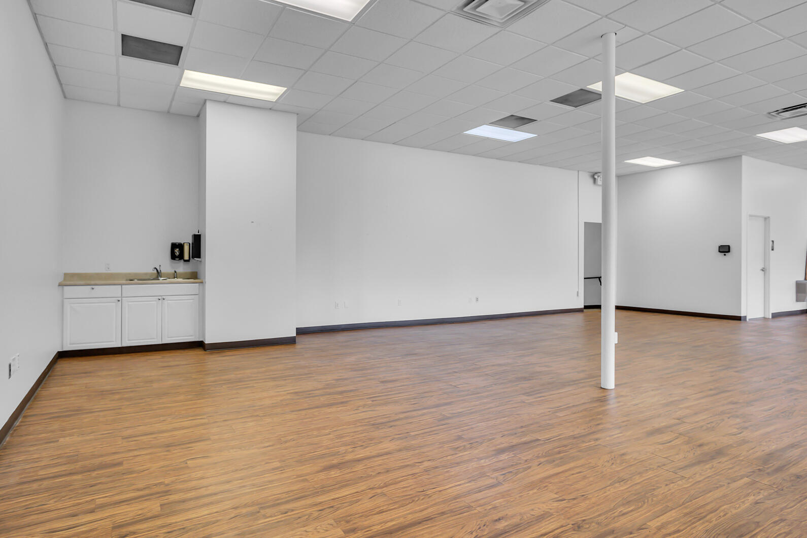 132 W Cortland Street Property Photo 8