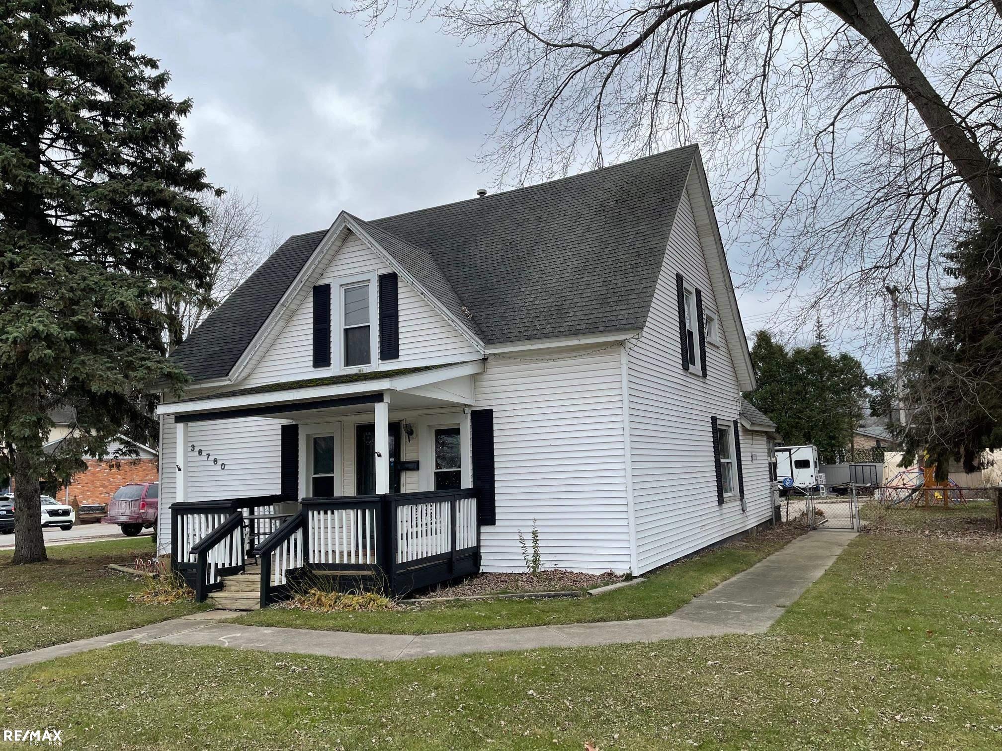 36760 Green St Property Photo 1