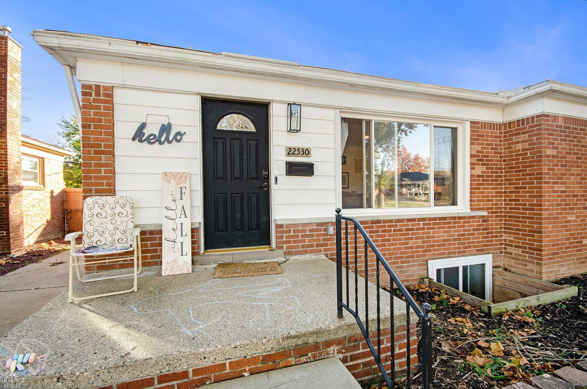 22530 Mylls St Property Photo 3