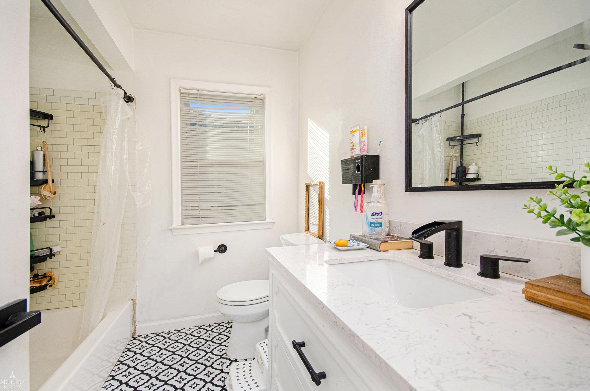 22530 Mylls St Property Photo 13