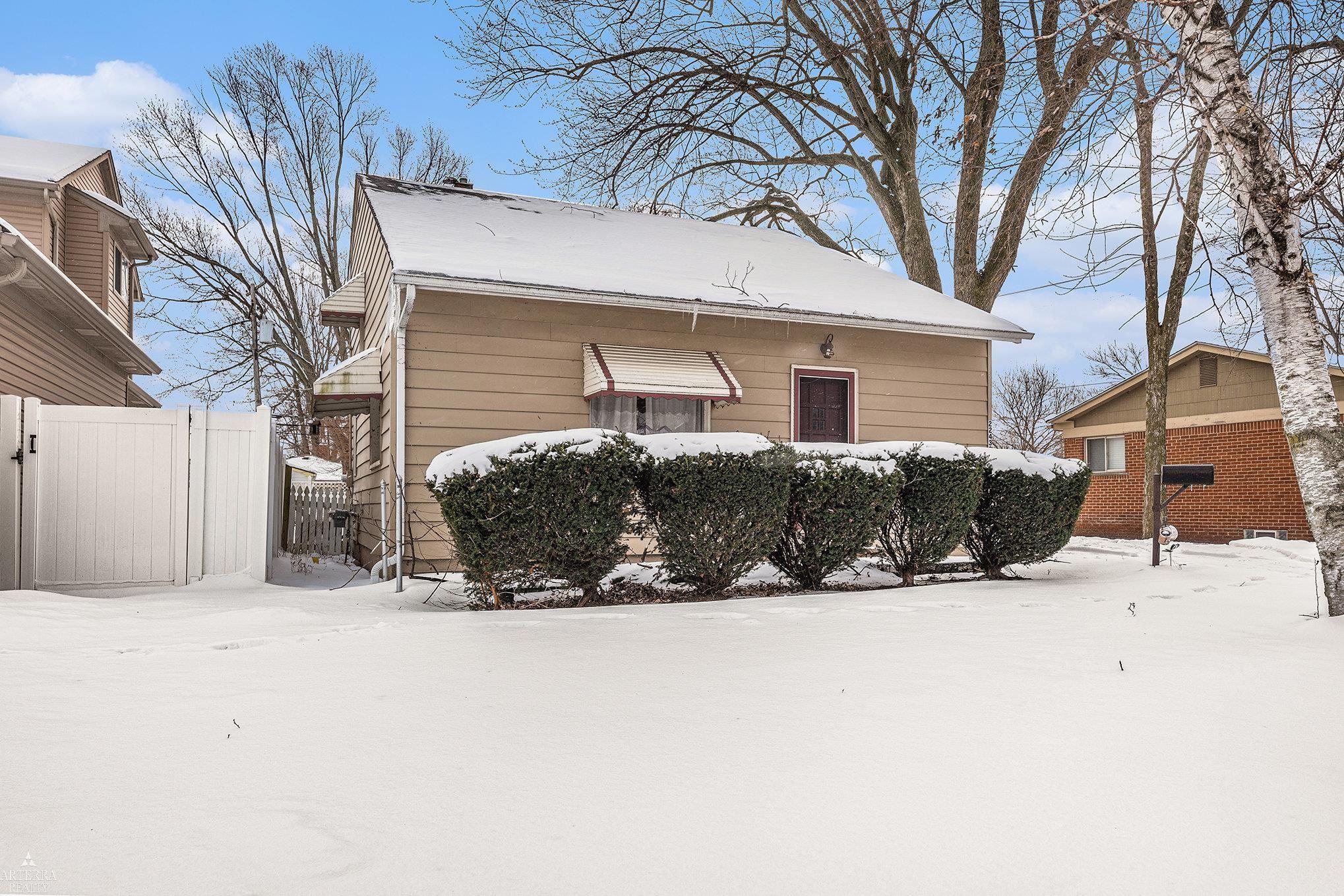 22430 Arcadia St Property Photo 14