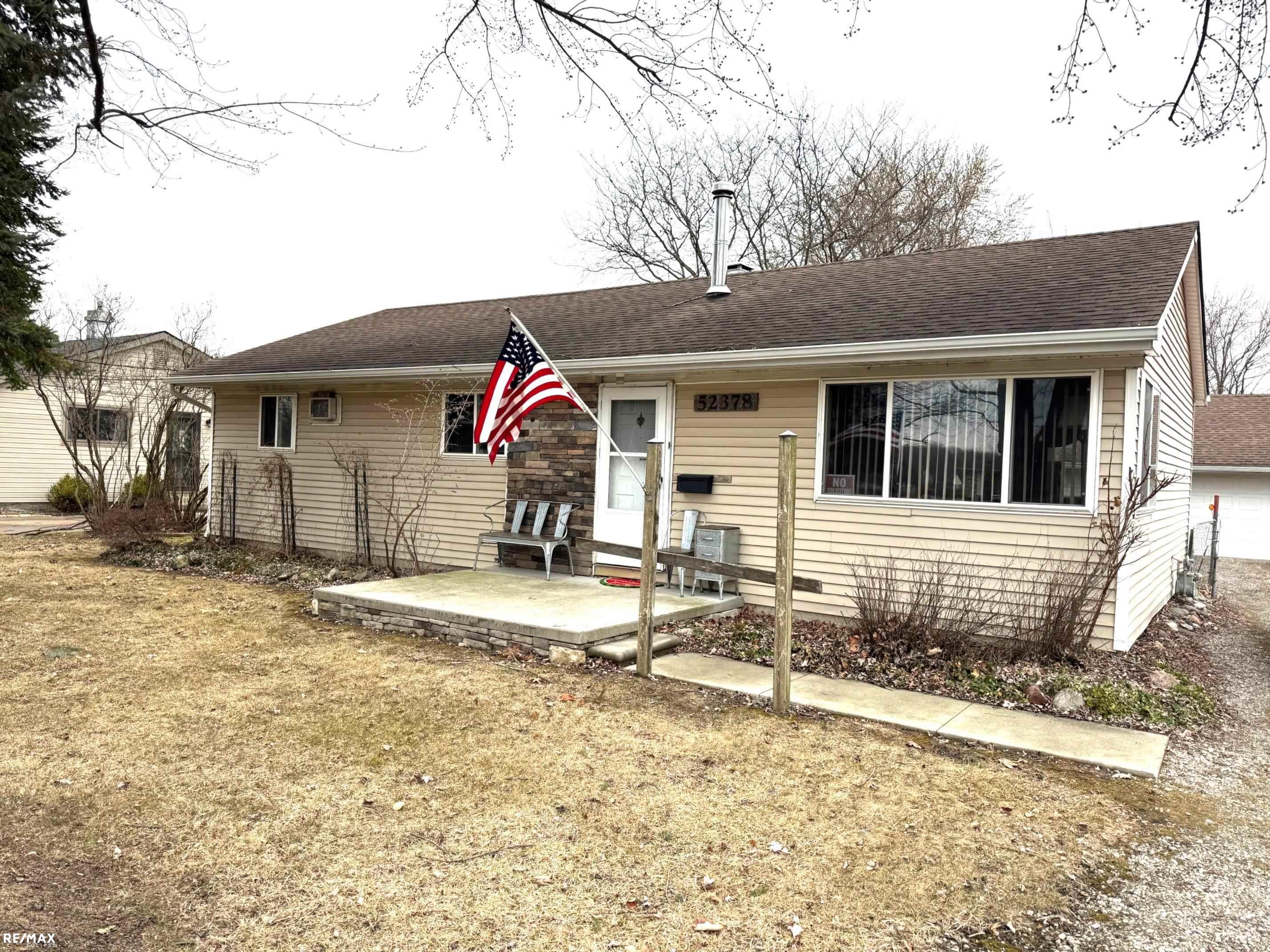 52378 Base St Property Photo 1