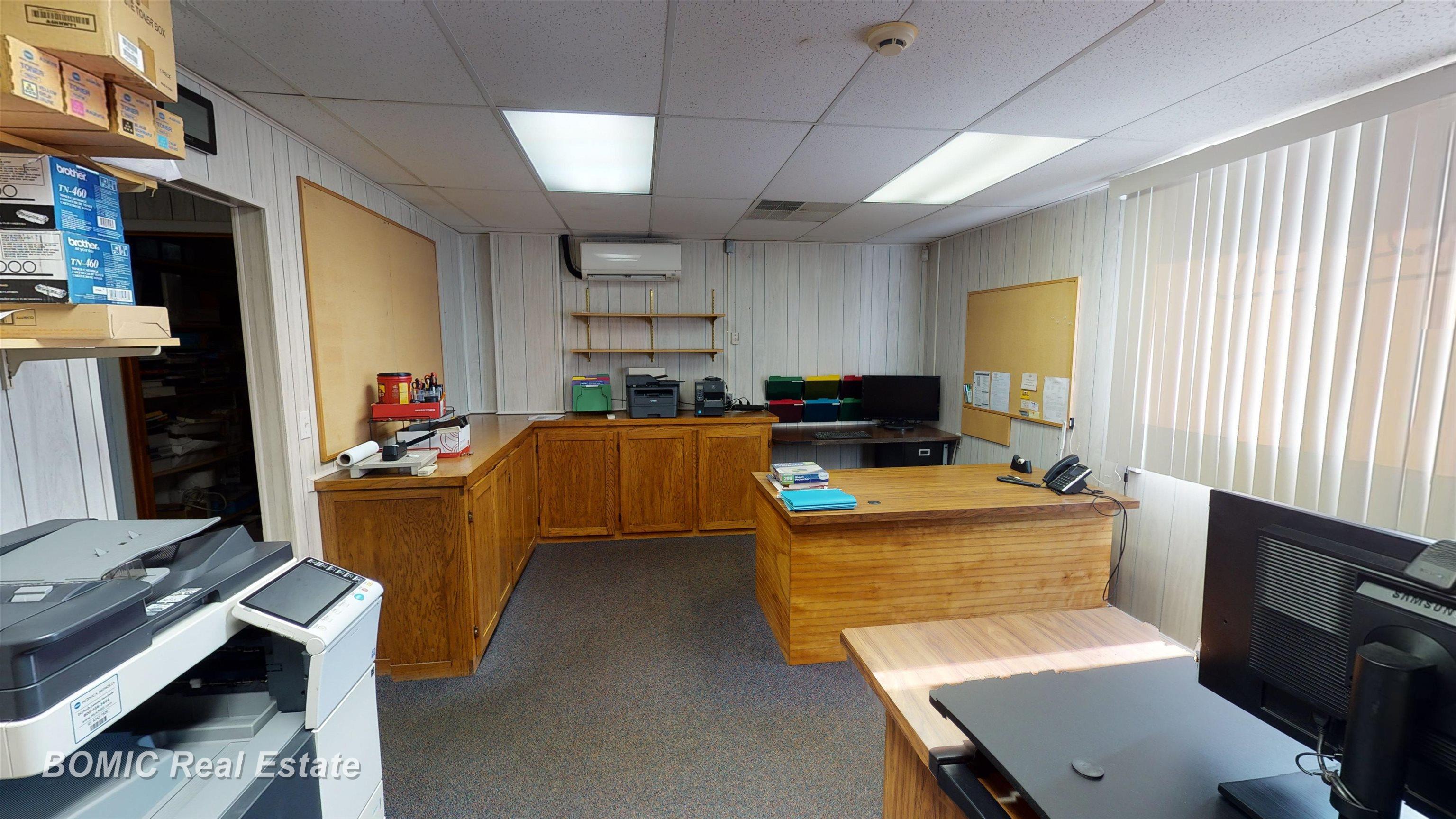 7030 East Rd Property Photo 8