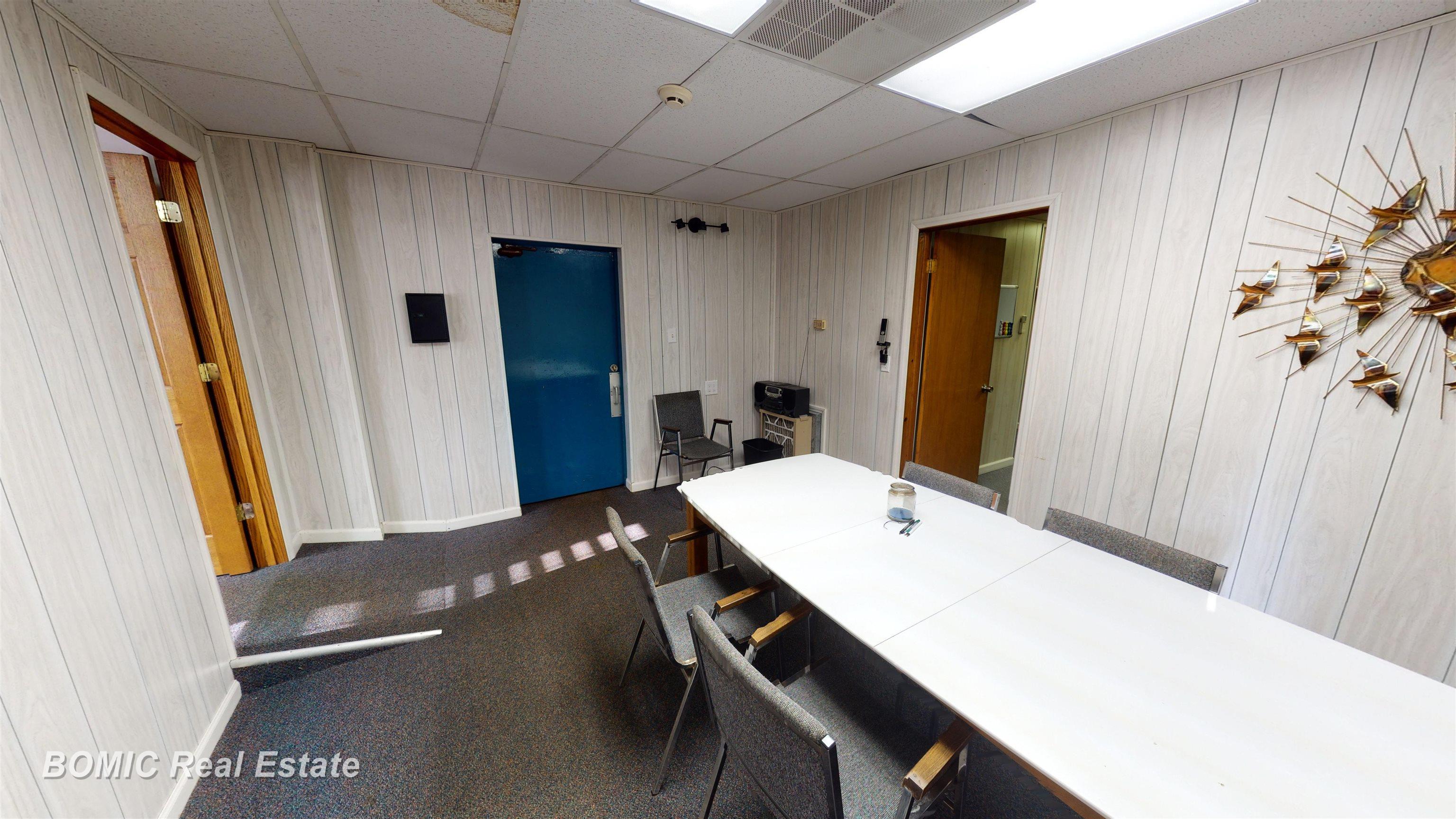 7030 East Rd Property Photo 13