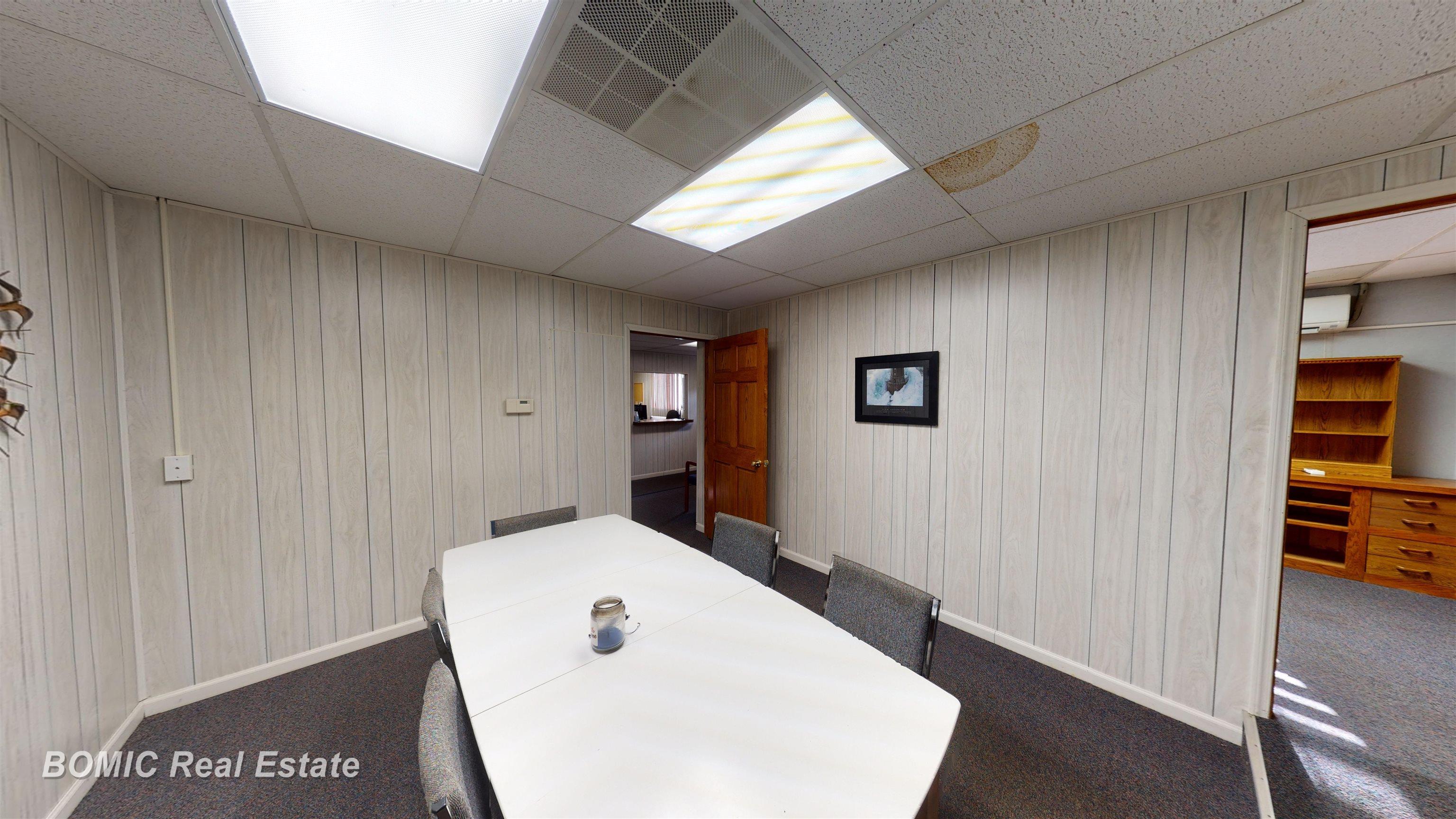 7030 East Rd Property Photo 14