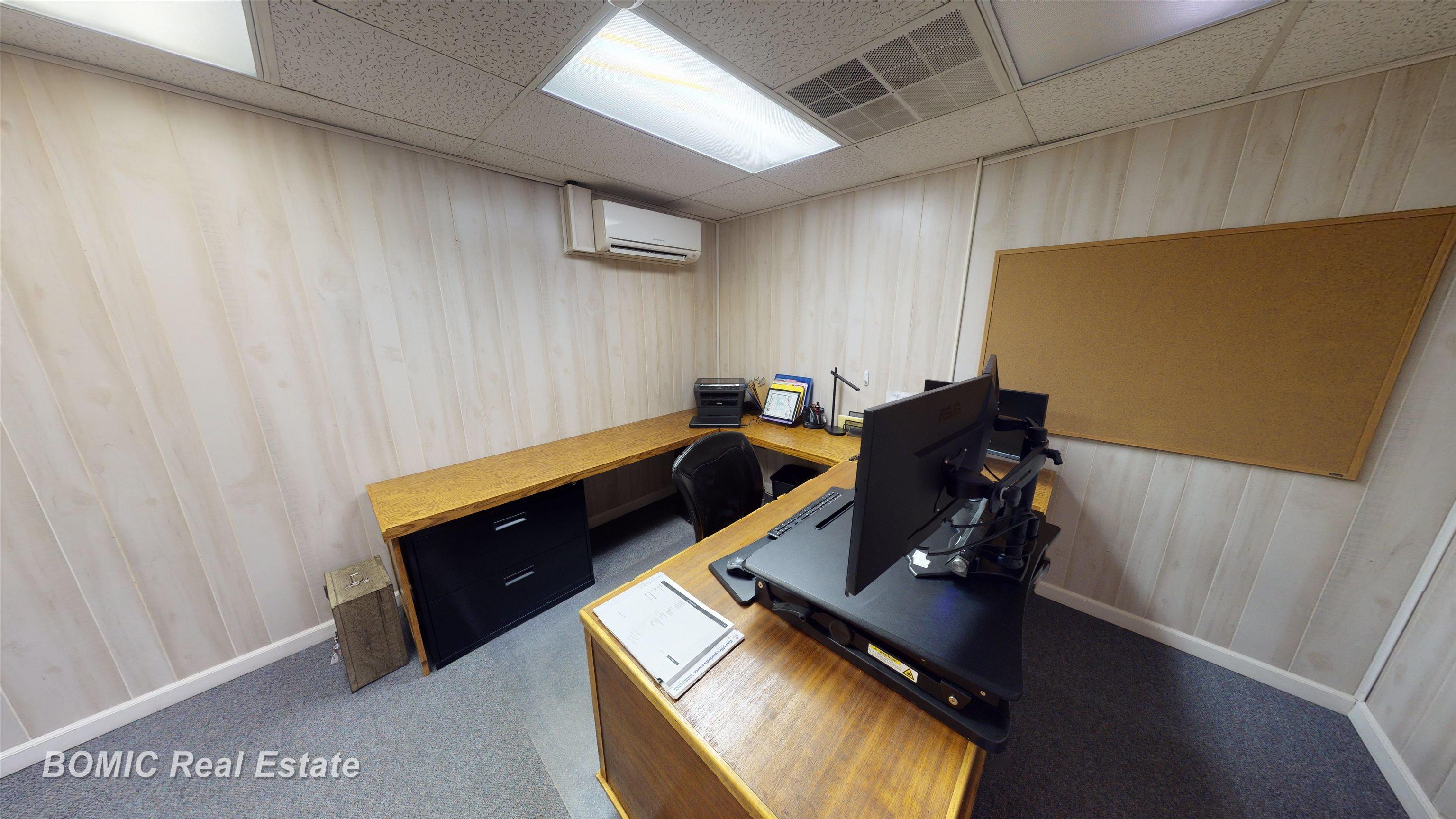 7030 East Rd Property Photo 15