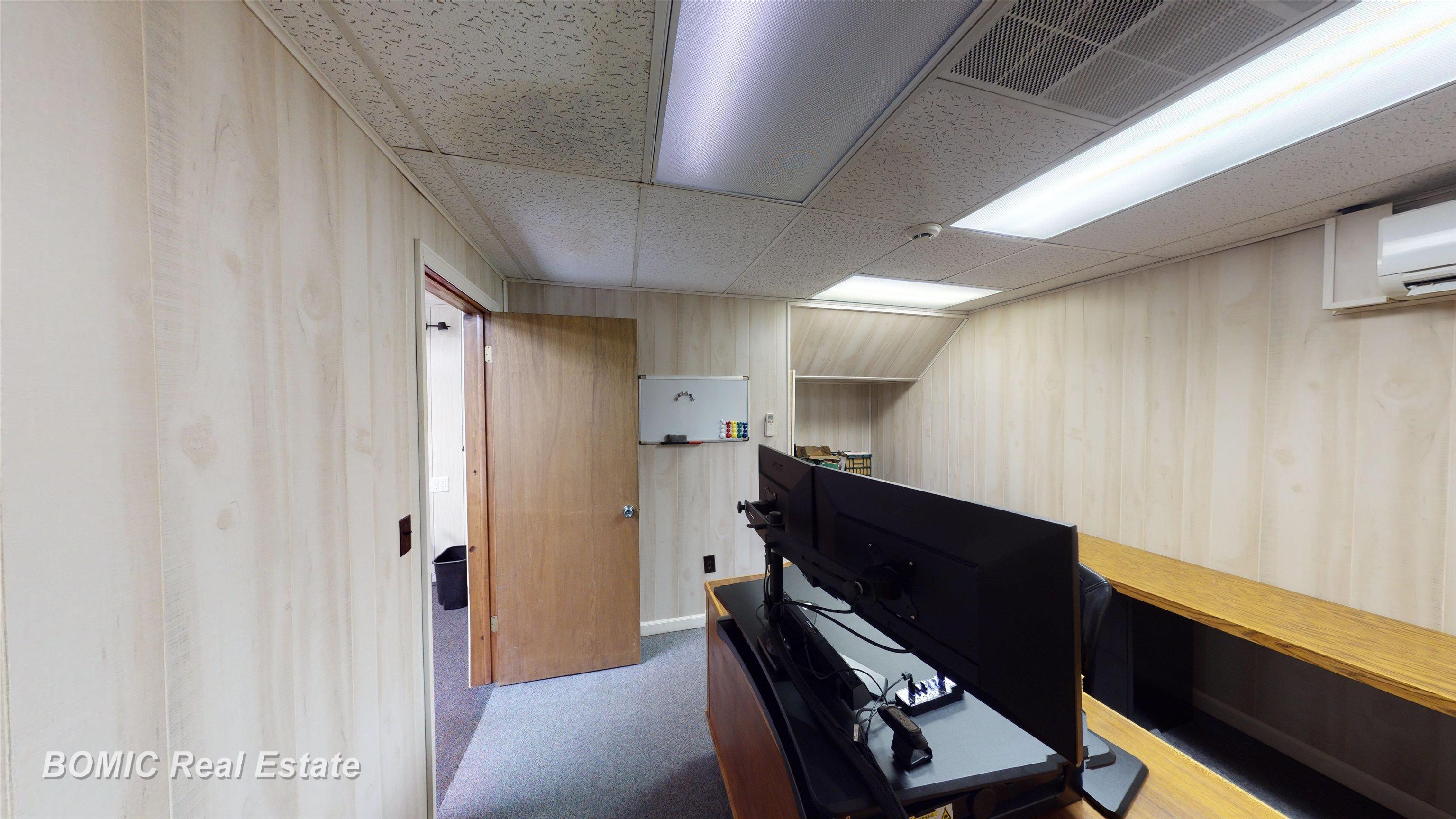 7030 East Rd Property Photo 16