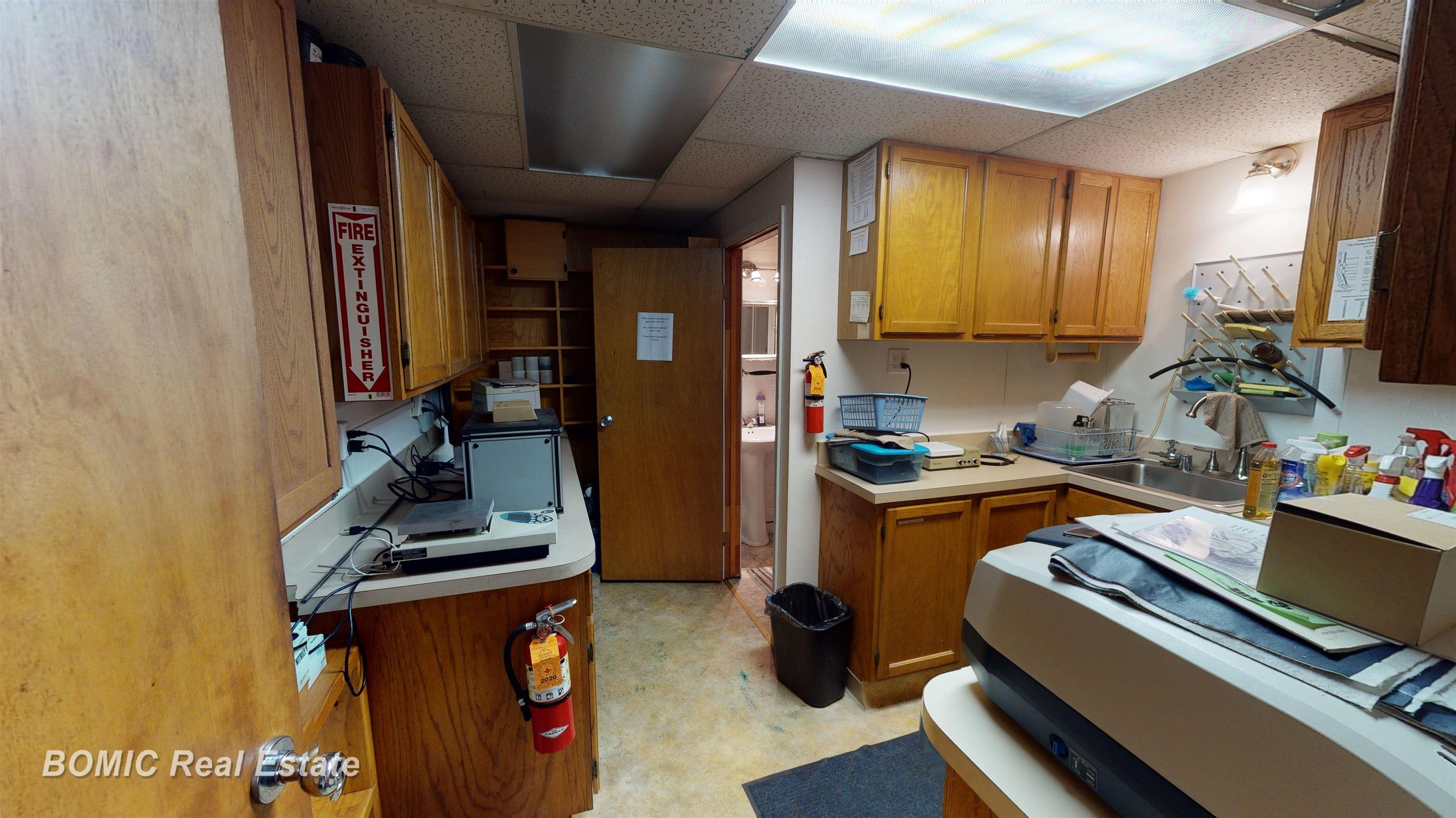 7030 East Rd Property Photo 37