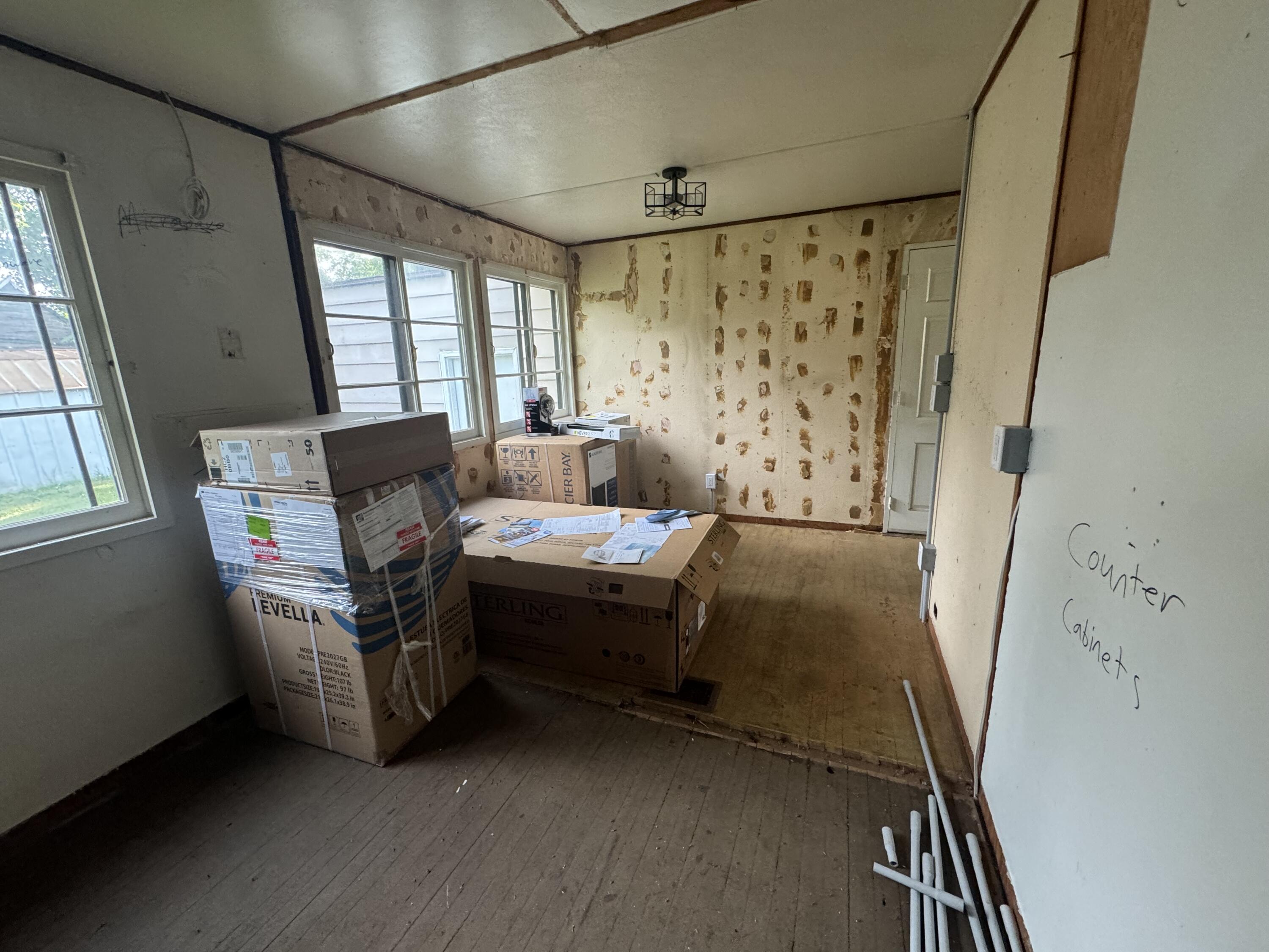 938 W Southern Avenue Property Photo 8