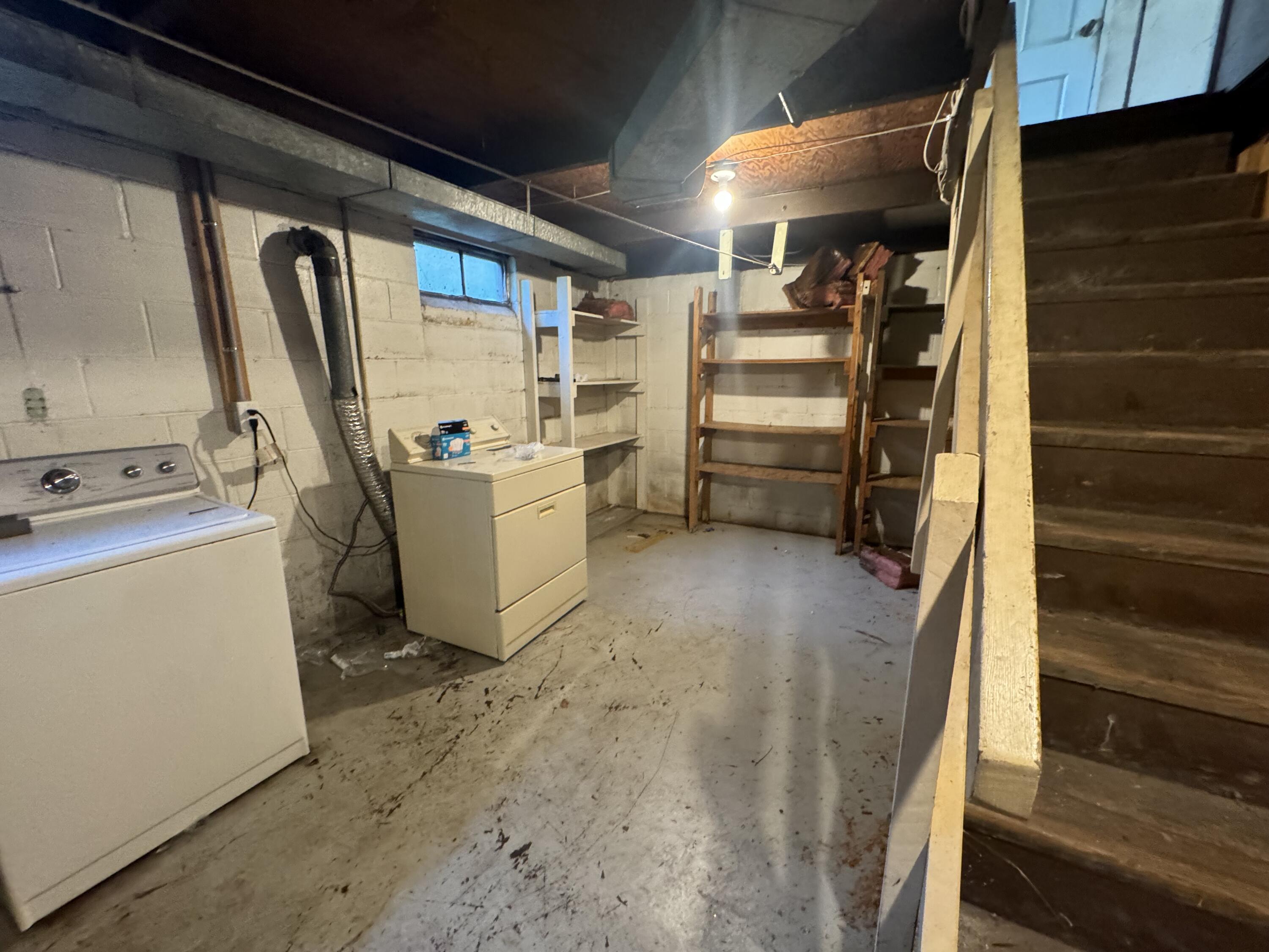 938 W Southern Avenue Property Photo 15