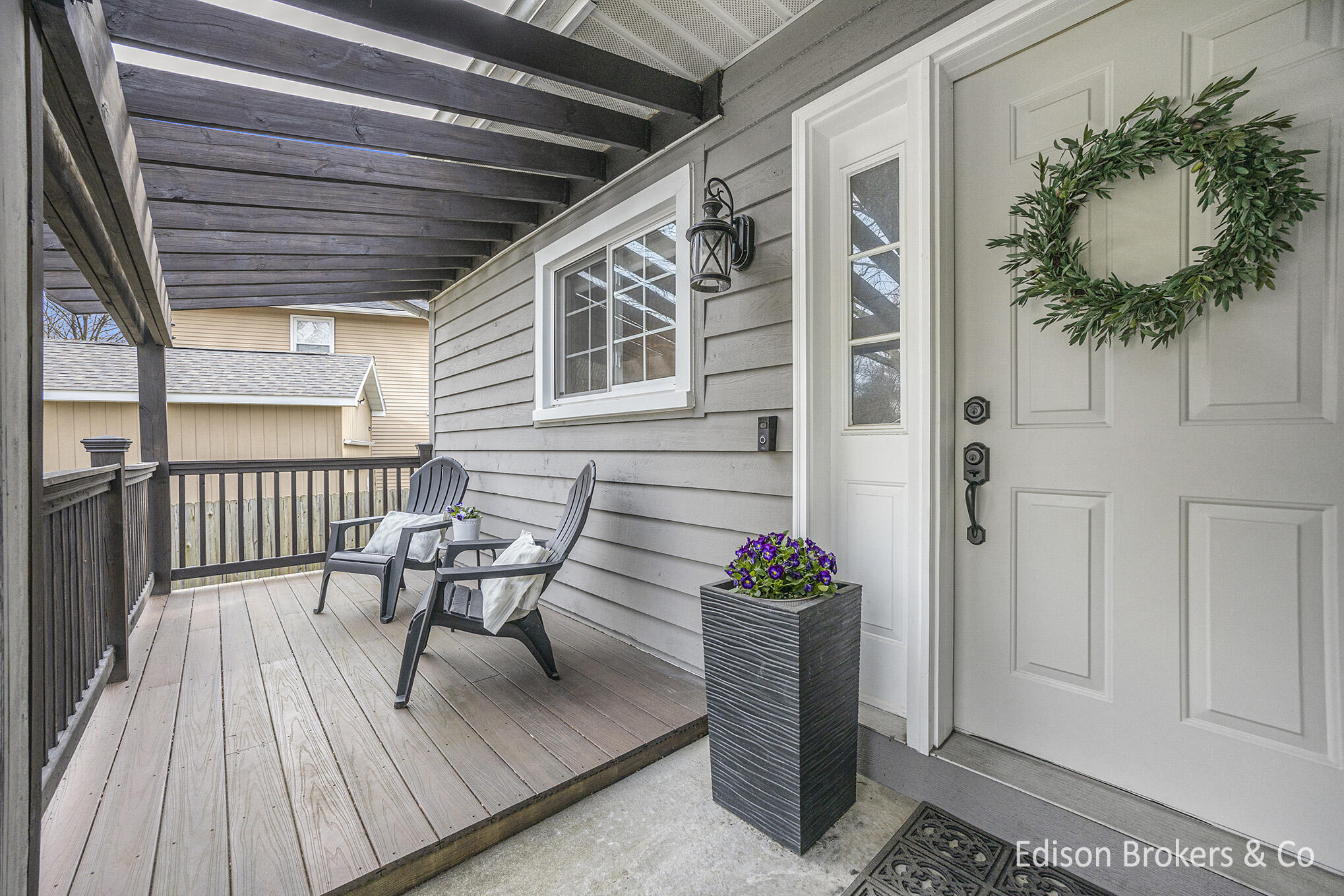 2356 Thistledowne Drive Ne Property Photo 2