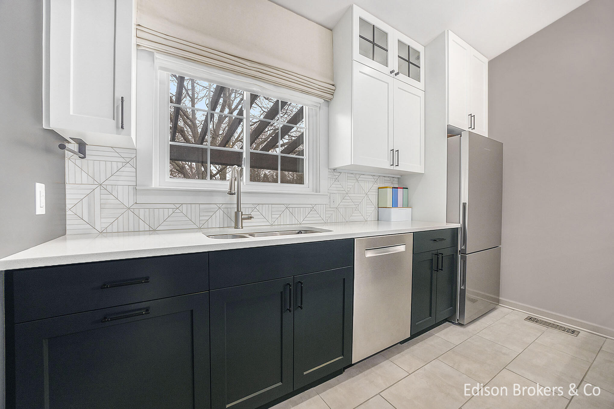 2356 Thistledowne Drive Ne Property Photo 6