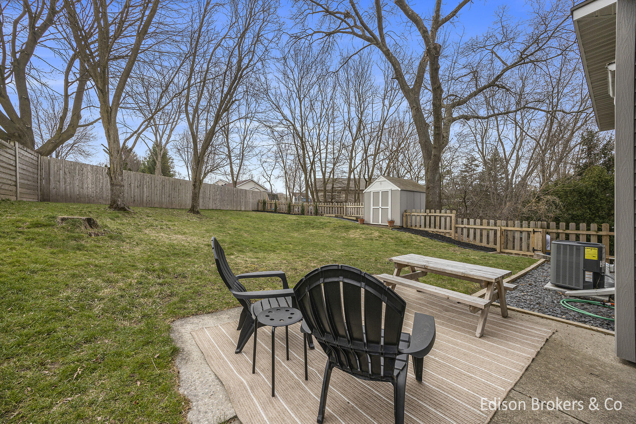 2356 Thistledowne Drive Ne Property Photo 23