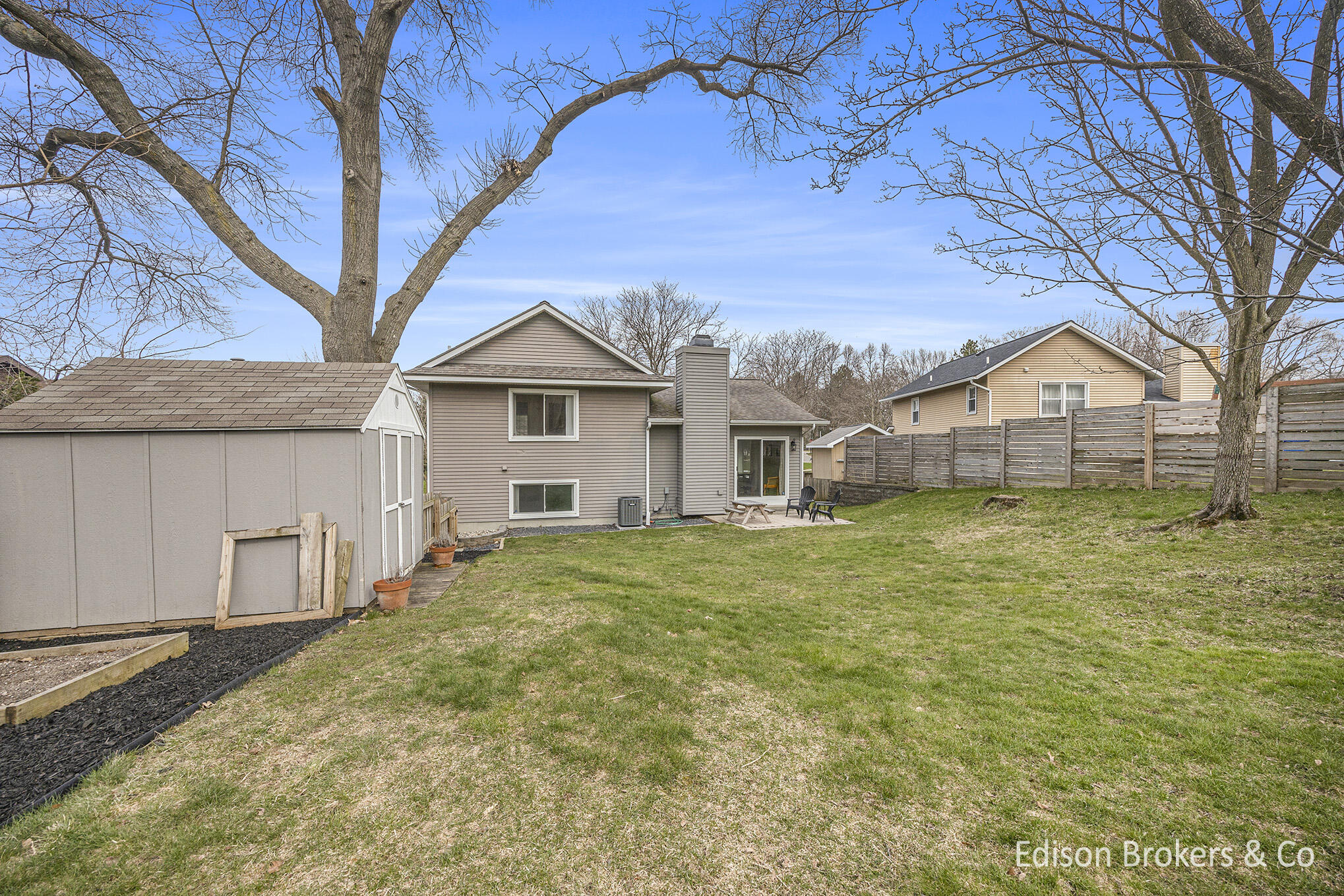 2356 Thistledowne Drive Ne Property Photo 25