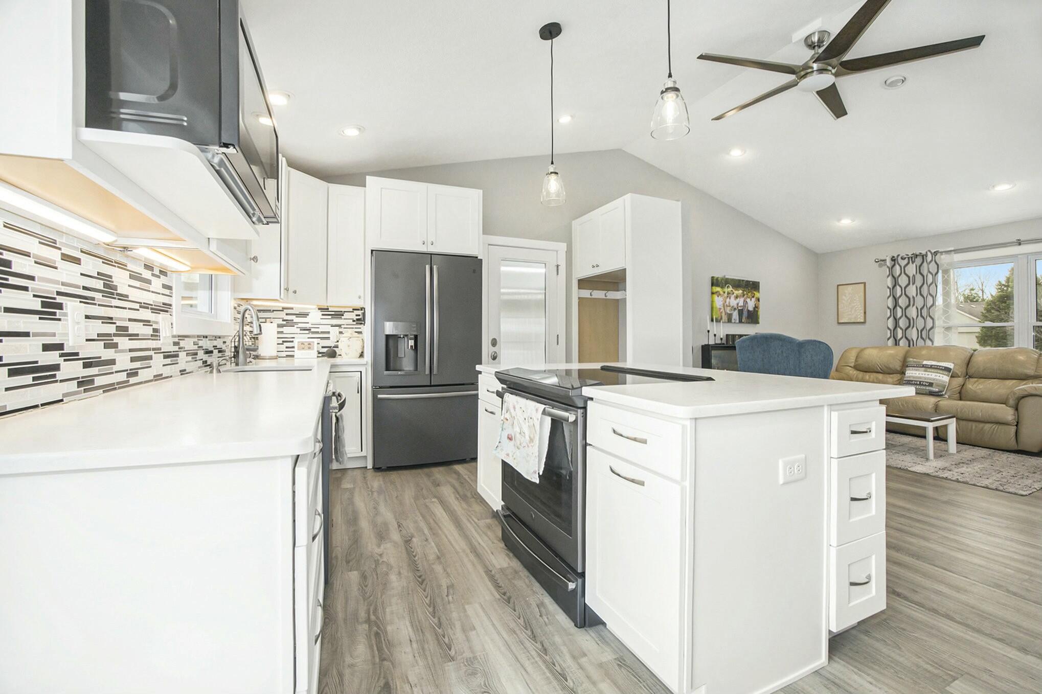 5895 Maple Bend Trail Property Photo 7