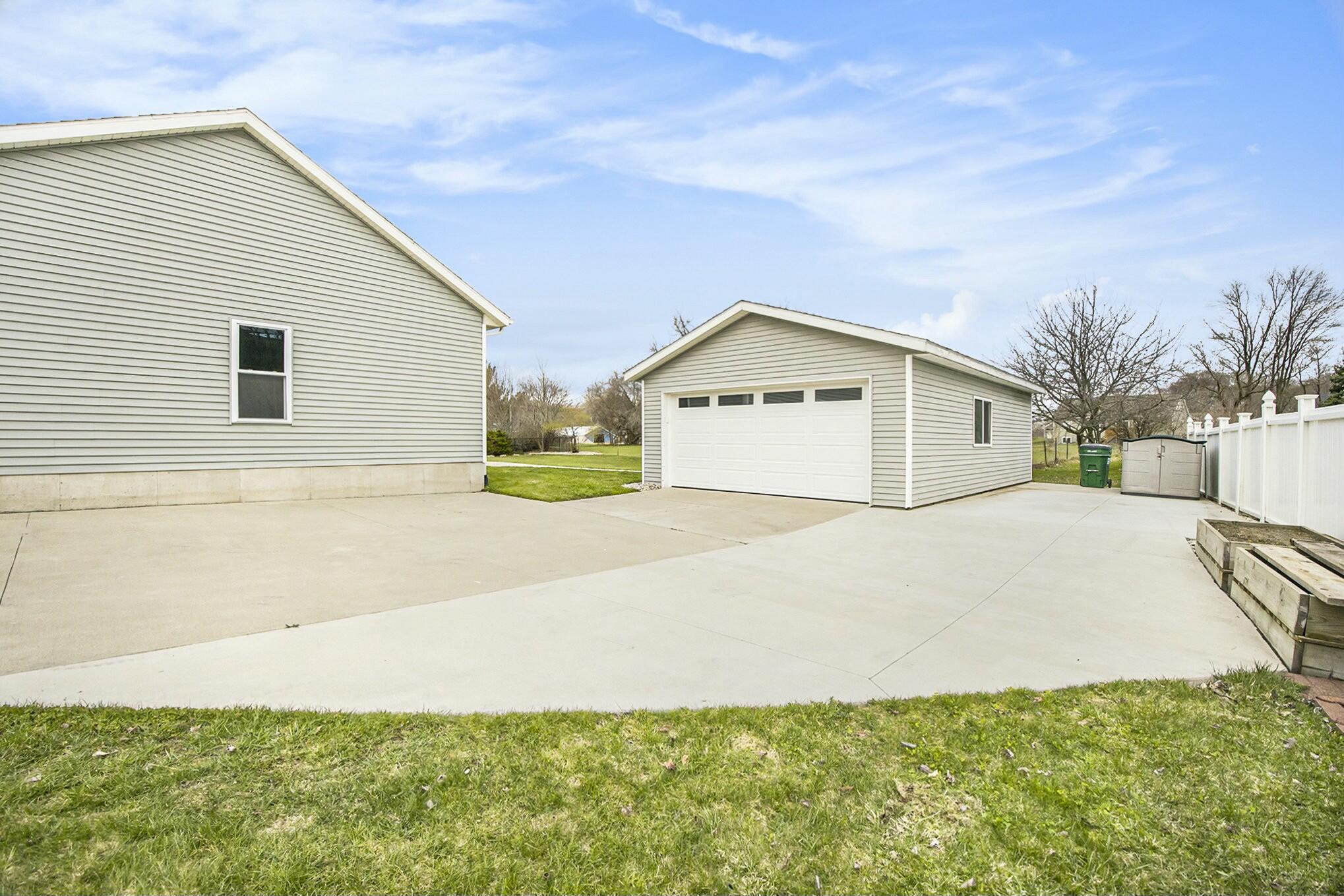 5895 Maple Bend Trail Property Photo 25