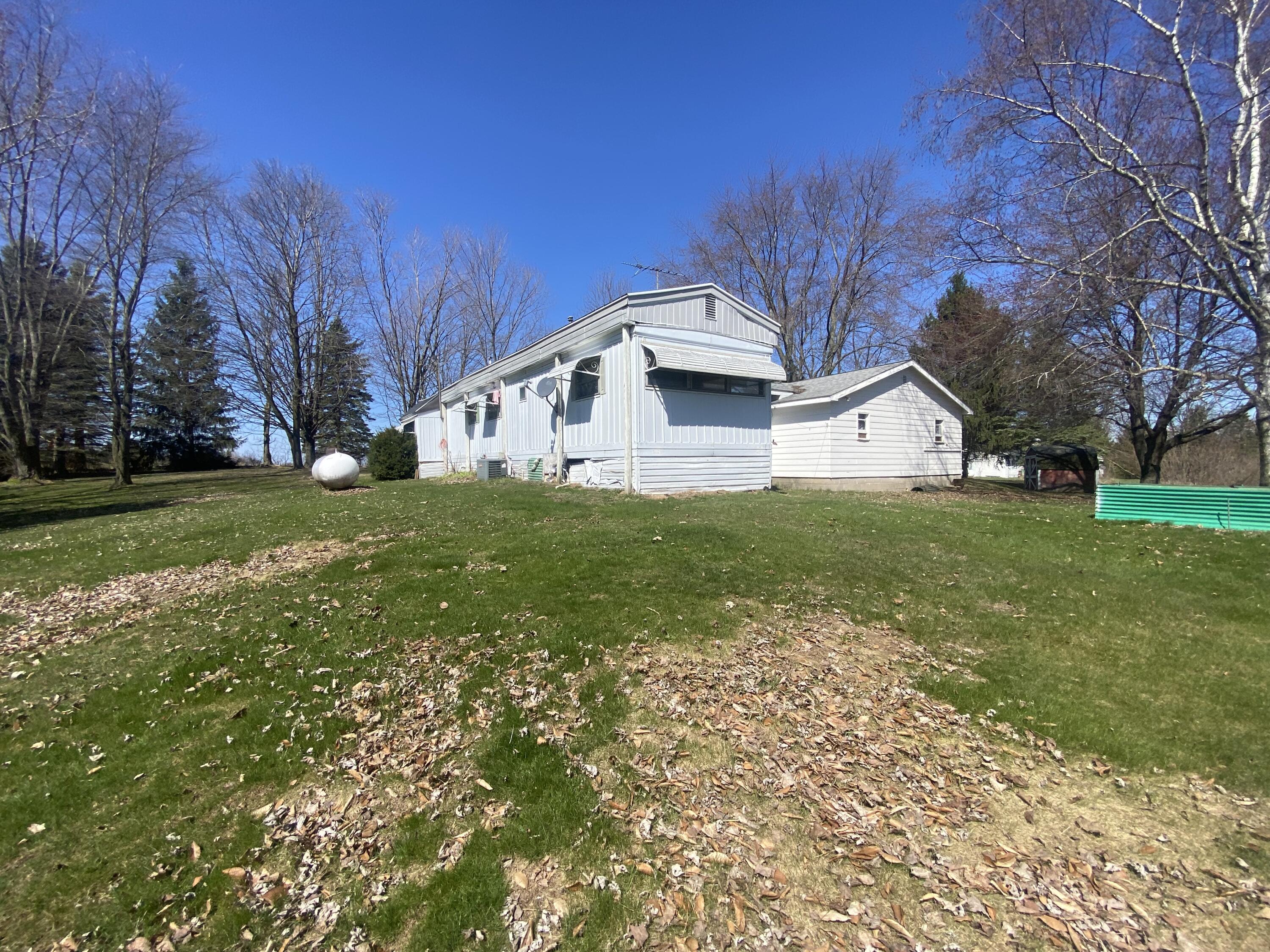 942 Shaw Road Property Photo 4