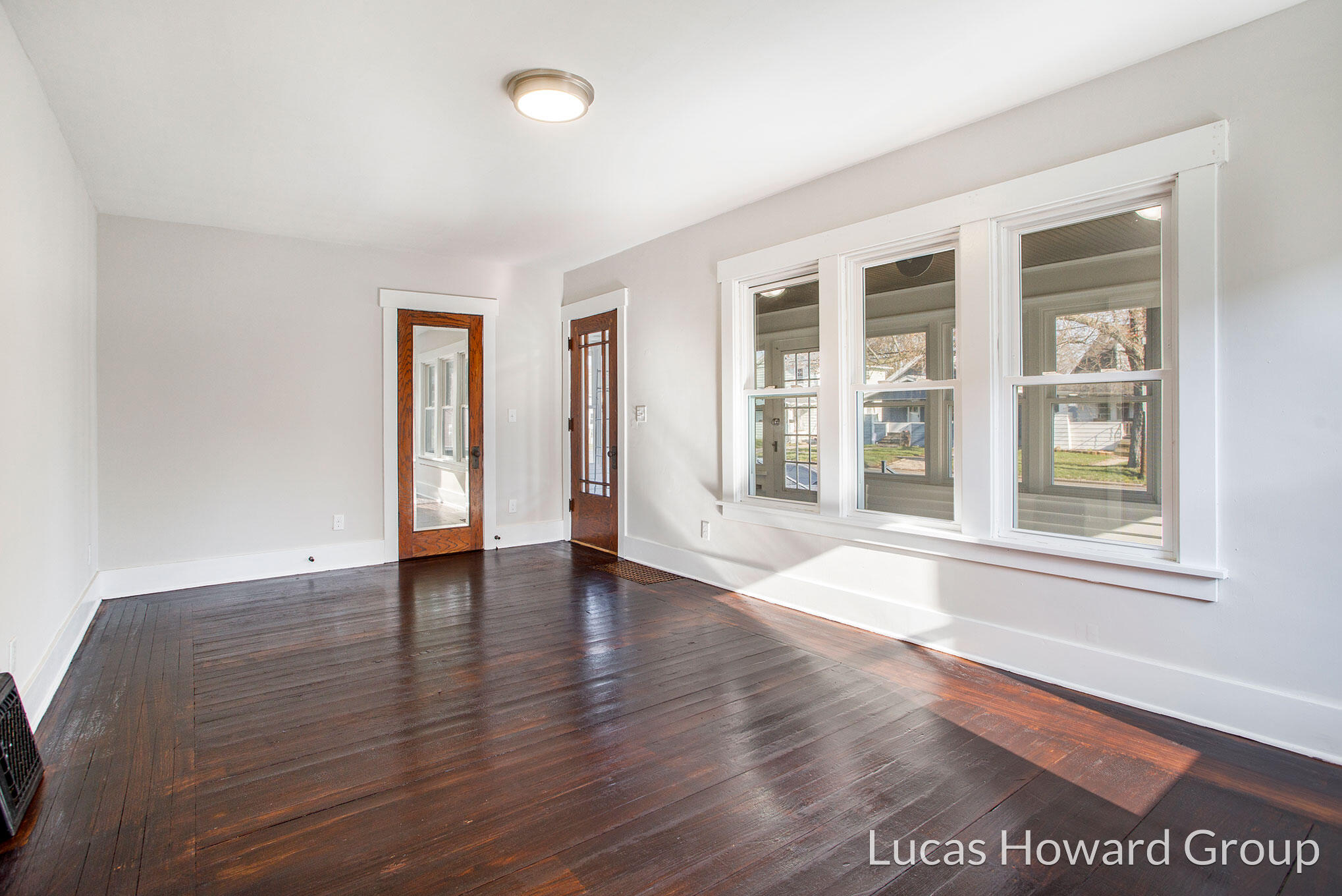 353 W Territorial Road Property Photo 4