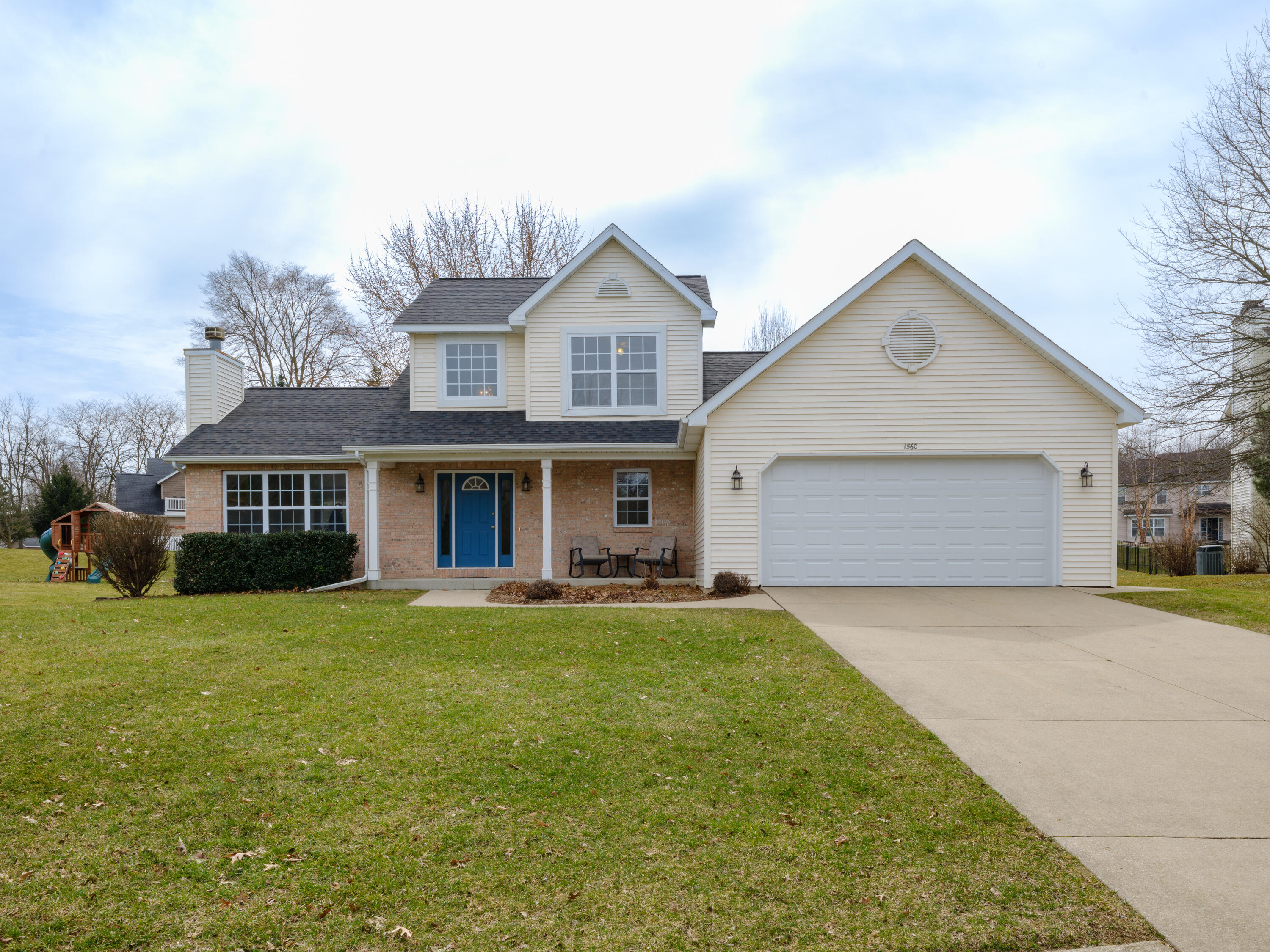 1560 Auburn Woods Trail Property Photo 1
