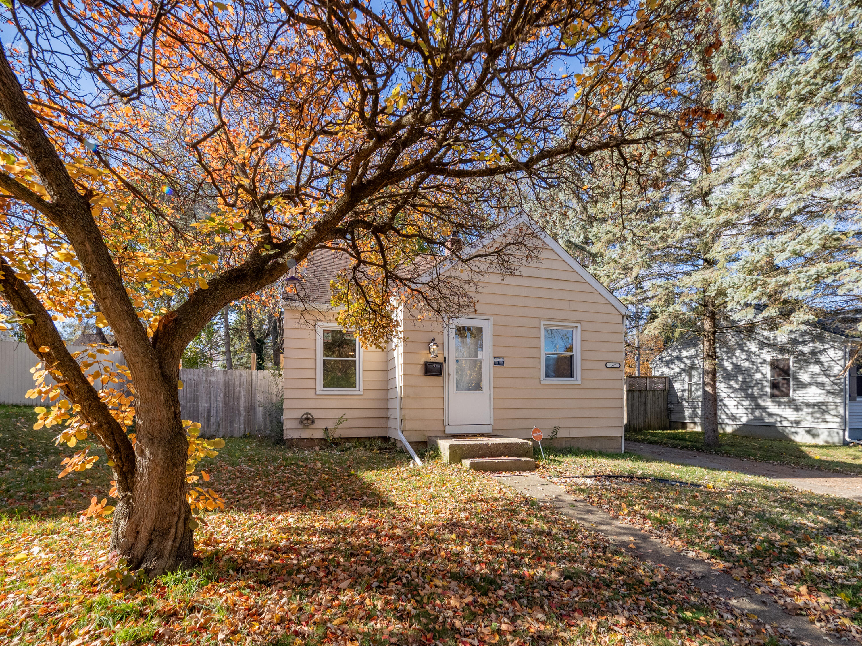 147 Wiltshire Avenue Property Photo 2