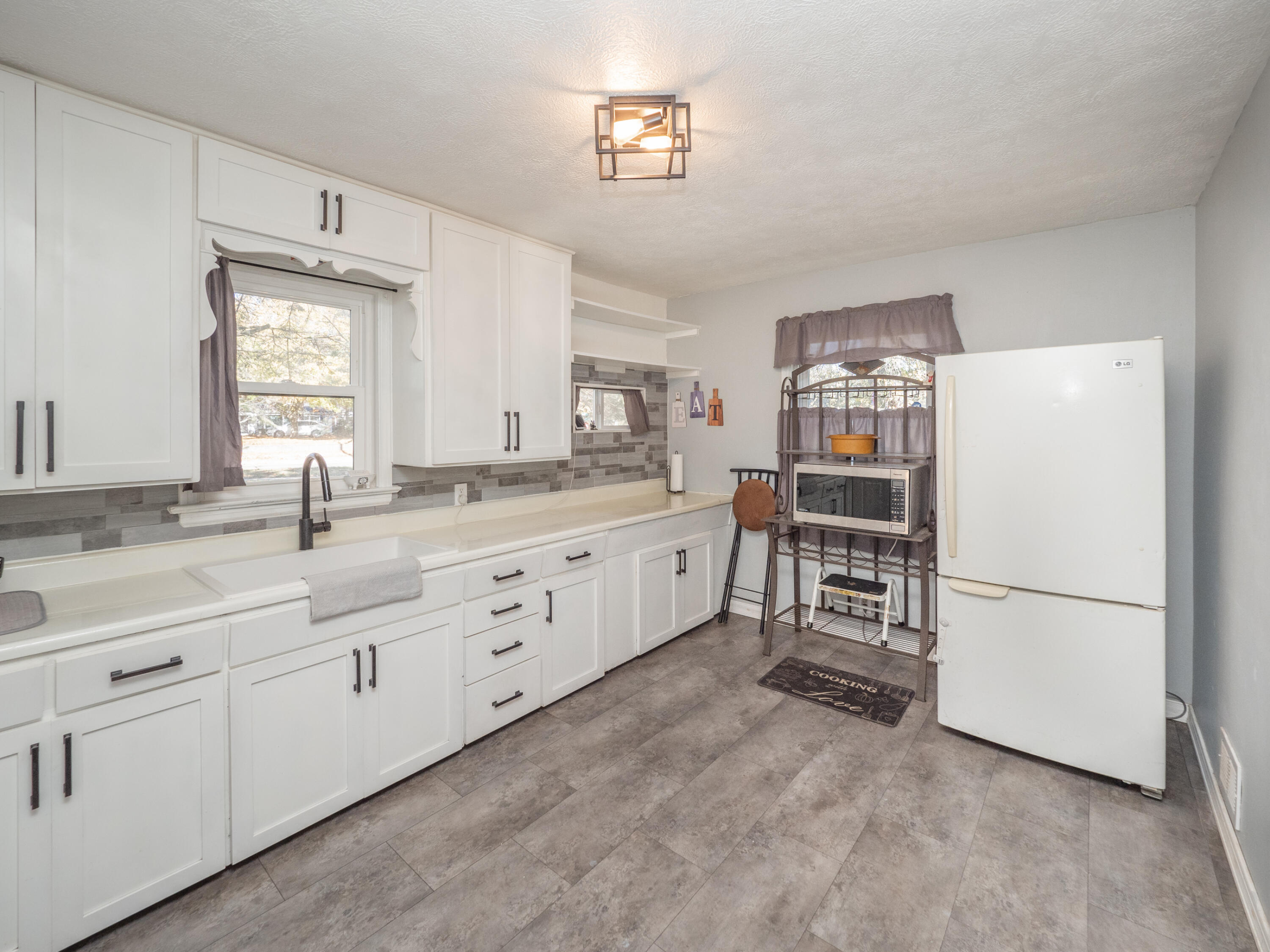 147 Wiltshire Avenue Property Photo 7