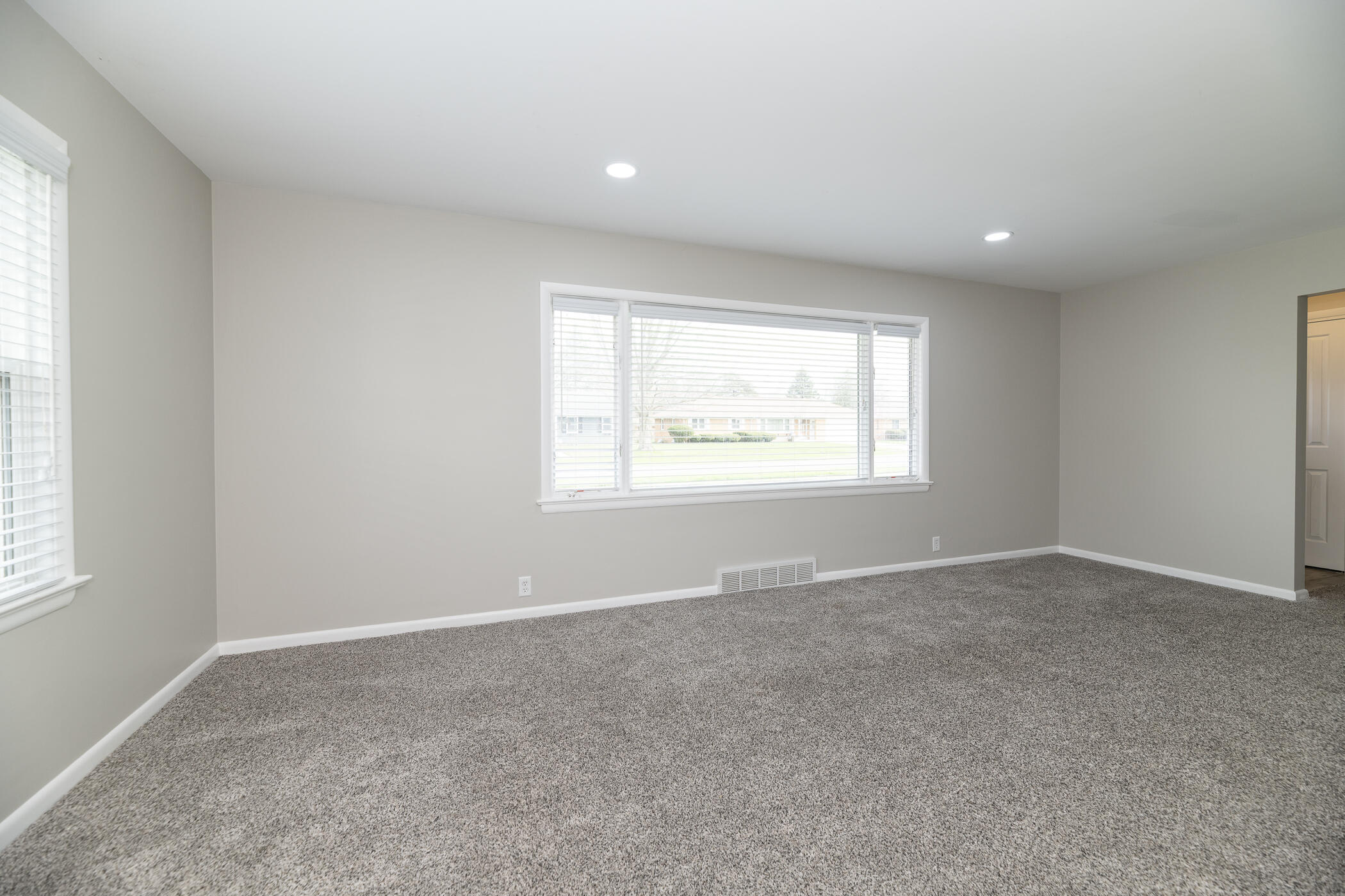 3325 Cranbrook Avenue Property Photo 7