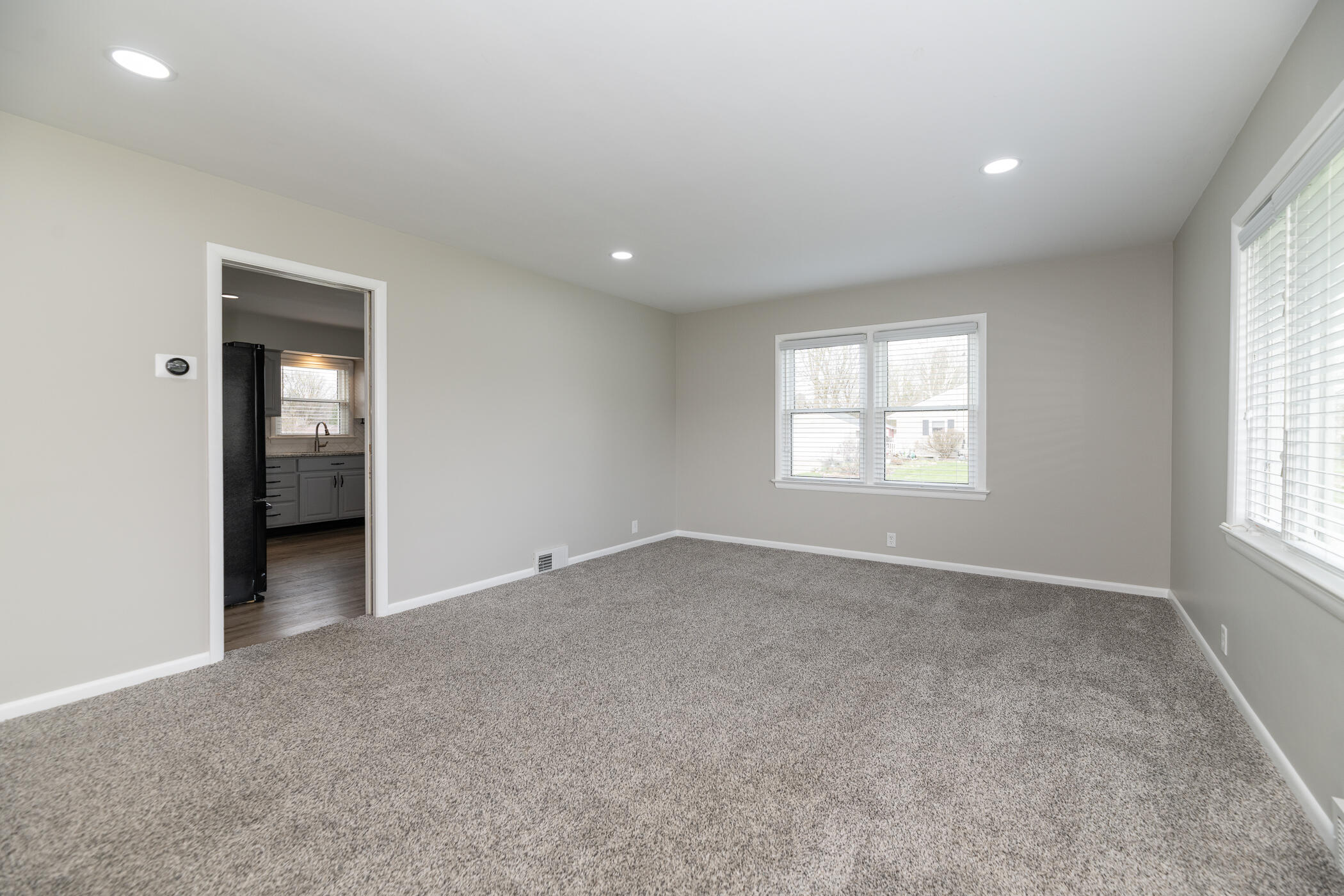 3325 Cranbrook Avenue Property Photo 9