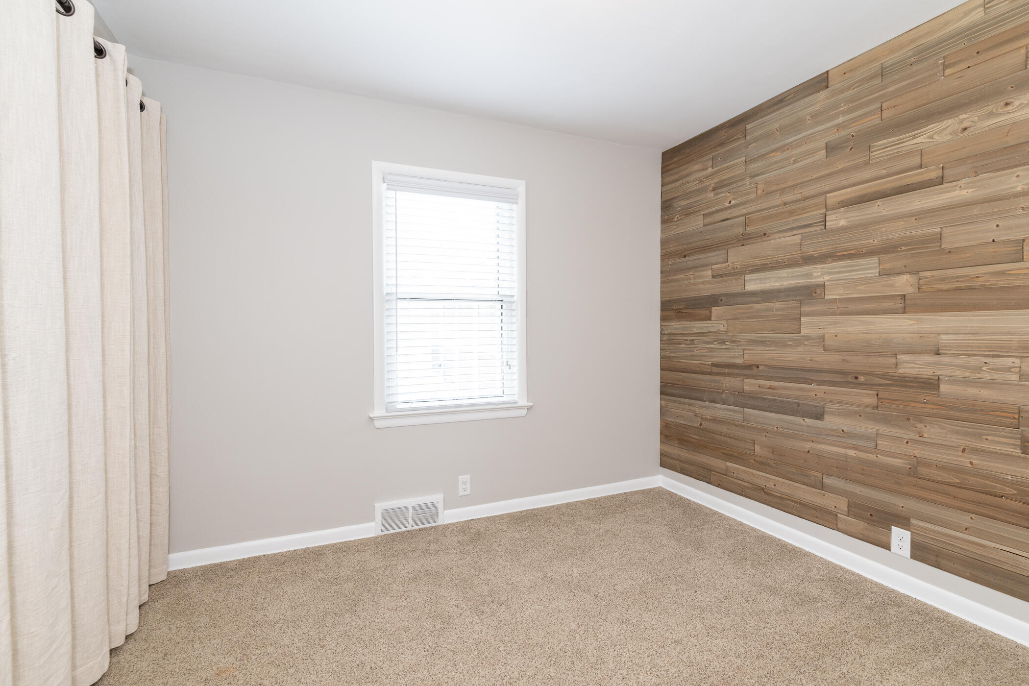 3325 Cranbrook Avenue Property Photo 16