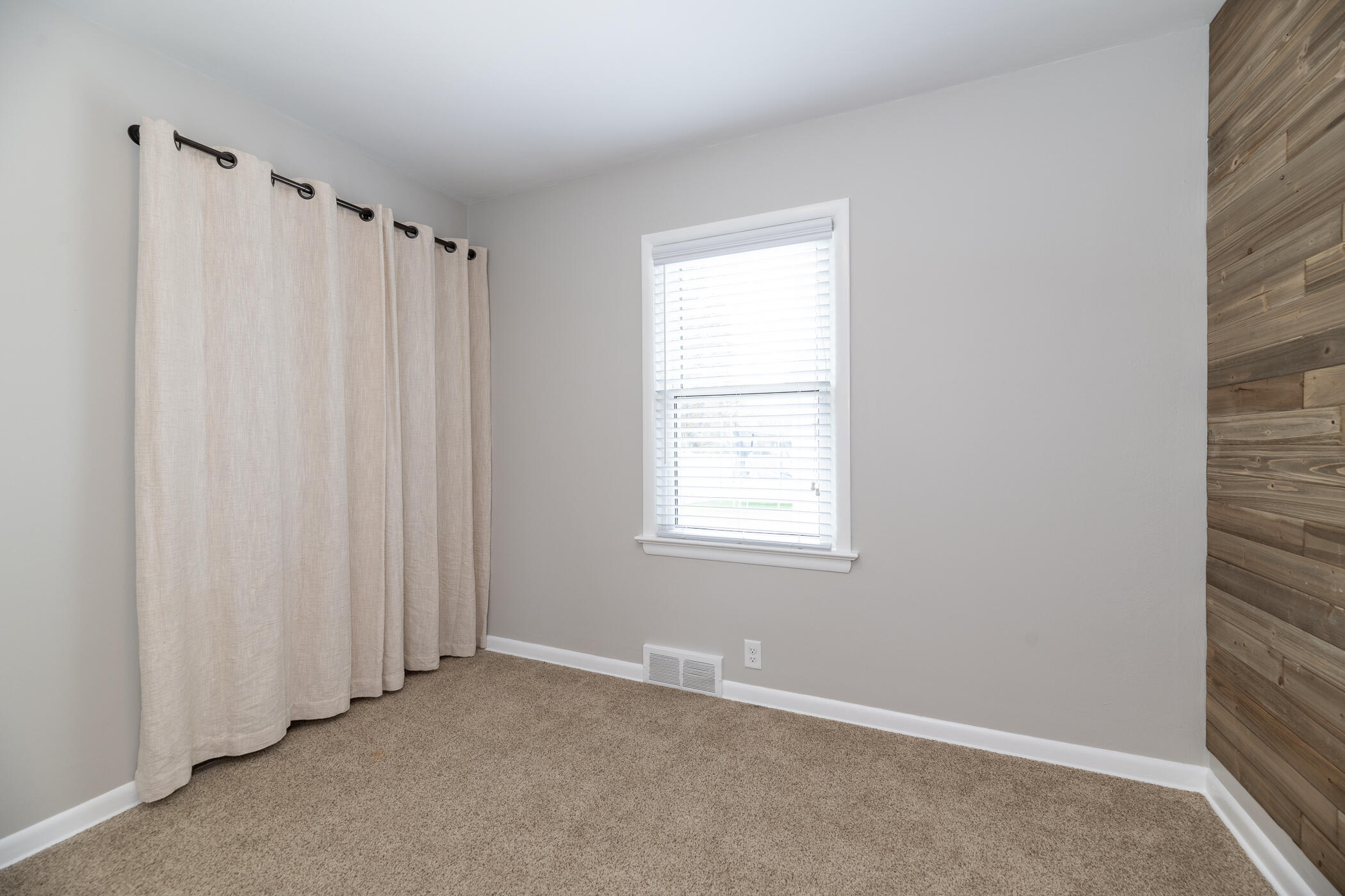 3325 Cranbrook Avenue Property Photo 18