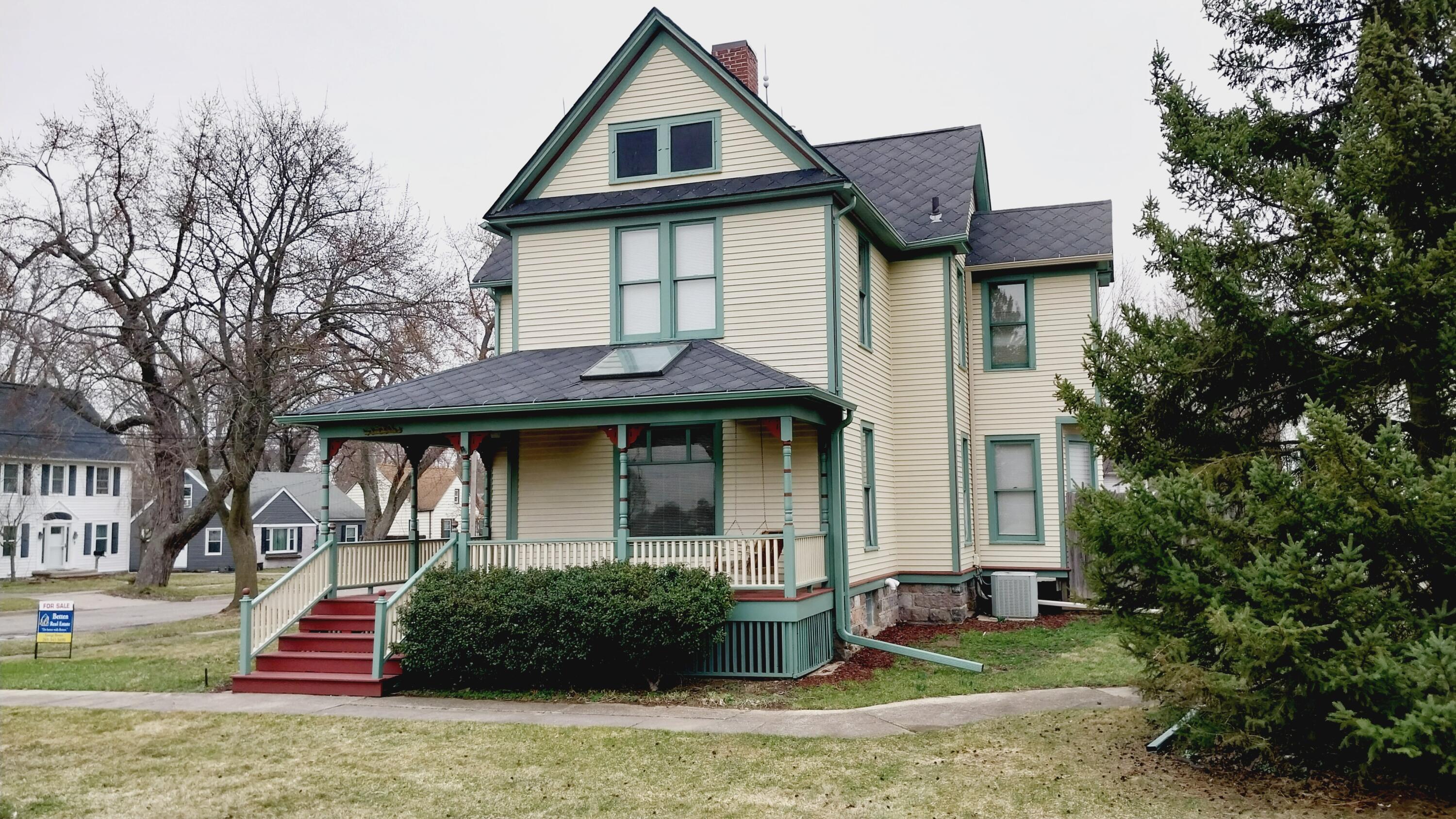 3605 Portage Street Property Photo 2