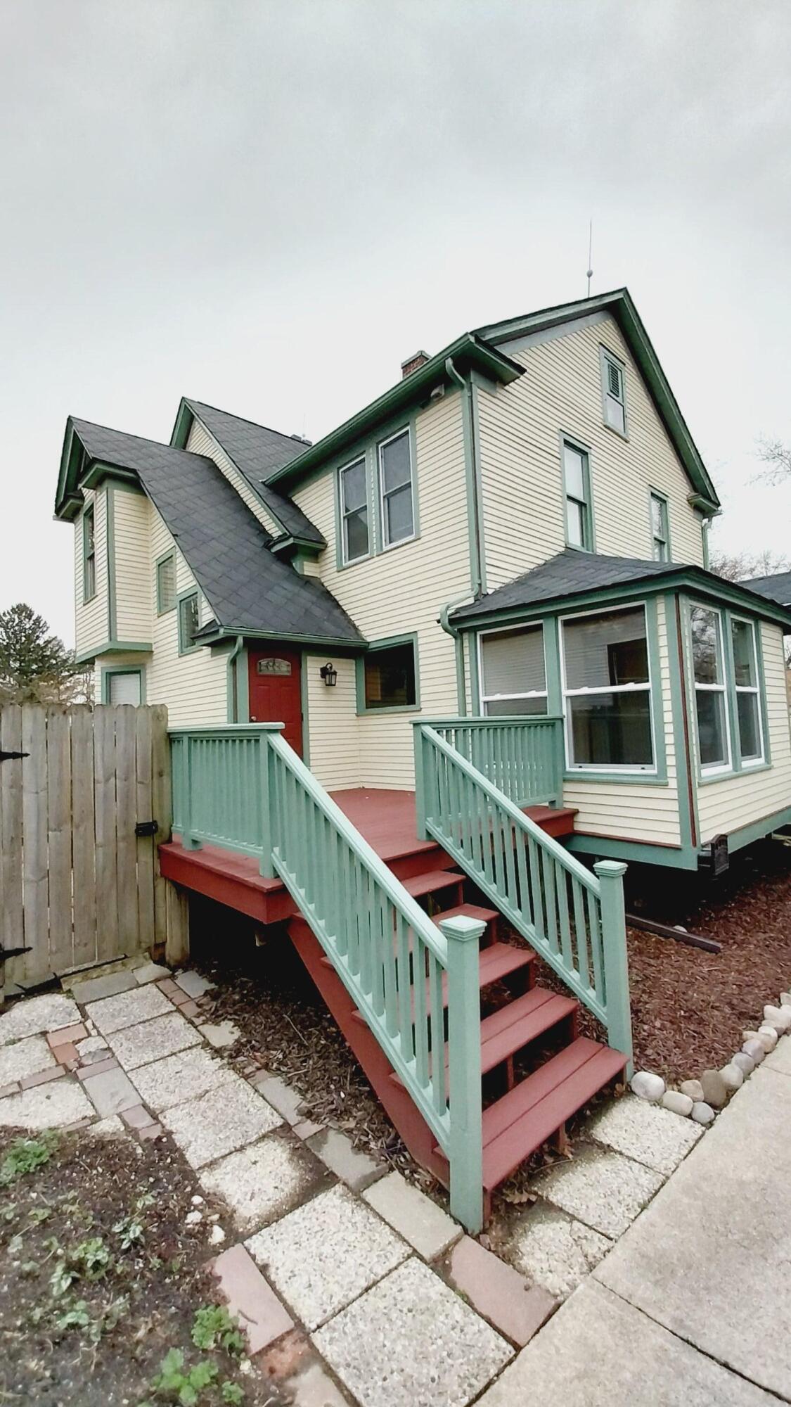 3605 Portage Street Property Photo 5