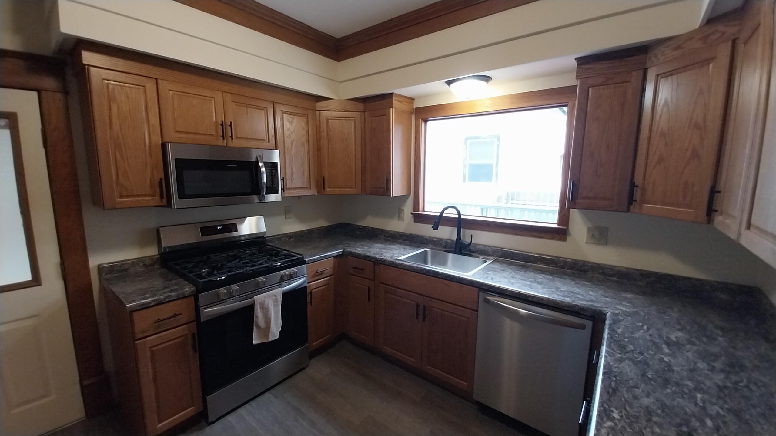 3605 Portage Street Property Photo 8