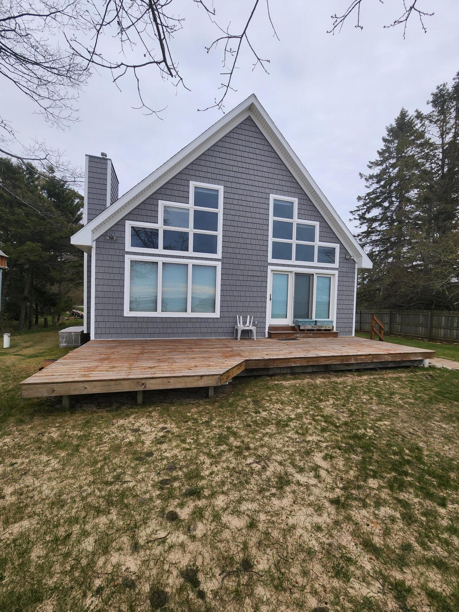 6432 Lakeshore Road Property Photo 1
