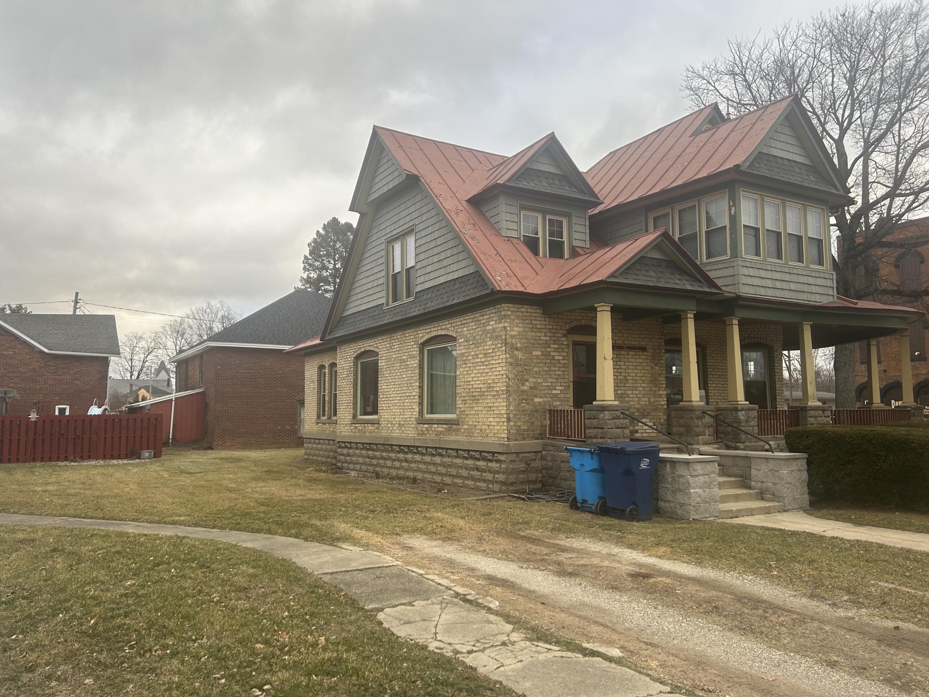 108 W State Street Property Photo 5