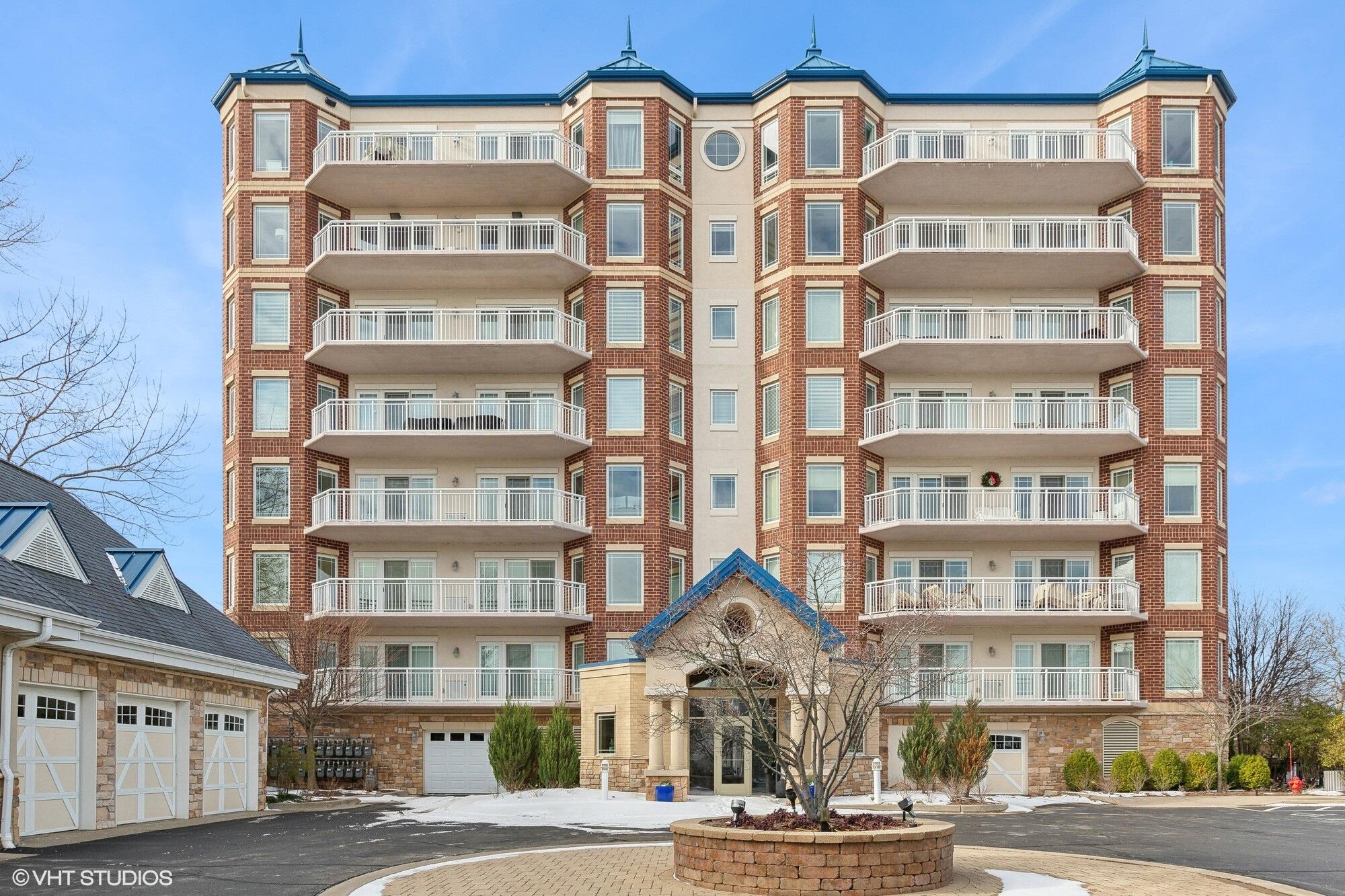 200 Lake Street Unit: 3b Property Photo 1