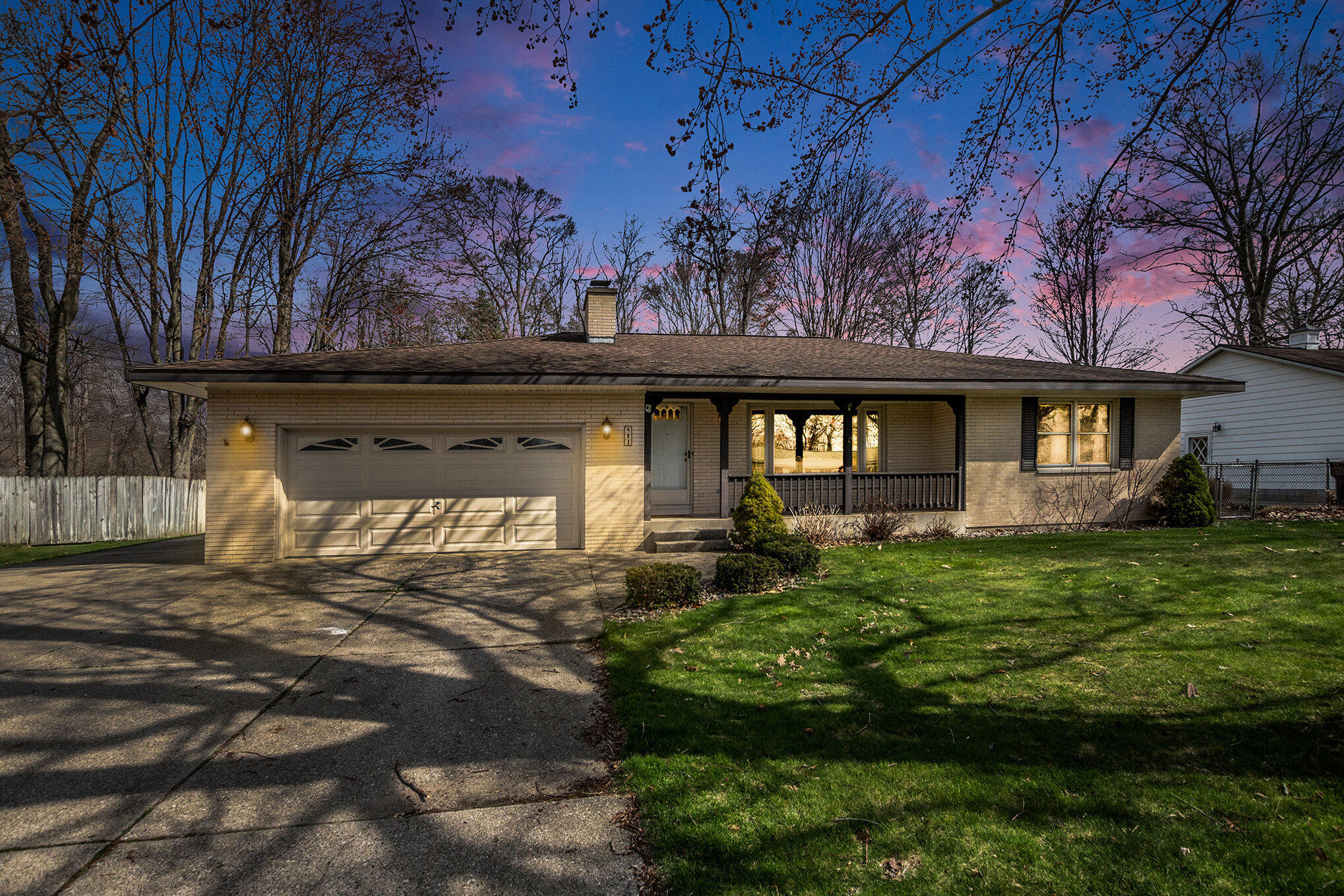 824 Winslow Court Property Photo 2